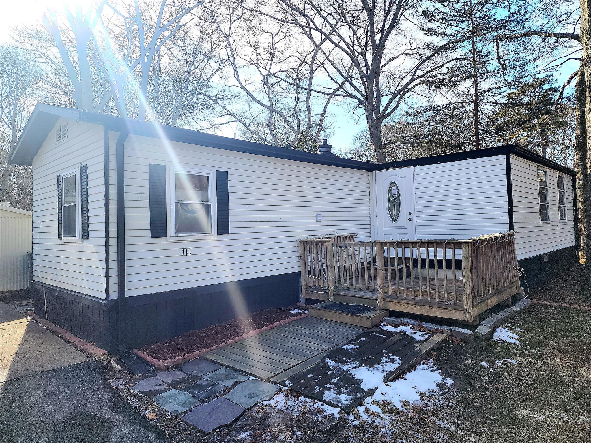 Single Family Riverleigh  Suffolk County, NY 11901, MLS-861657-2