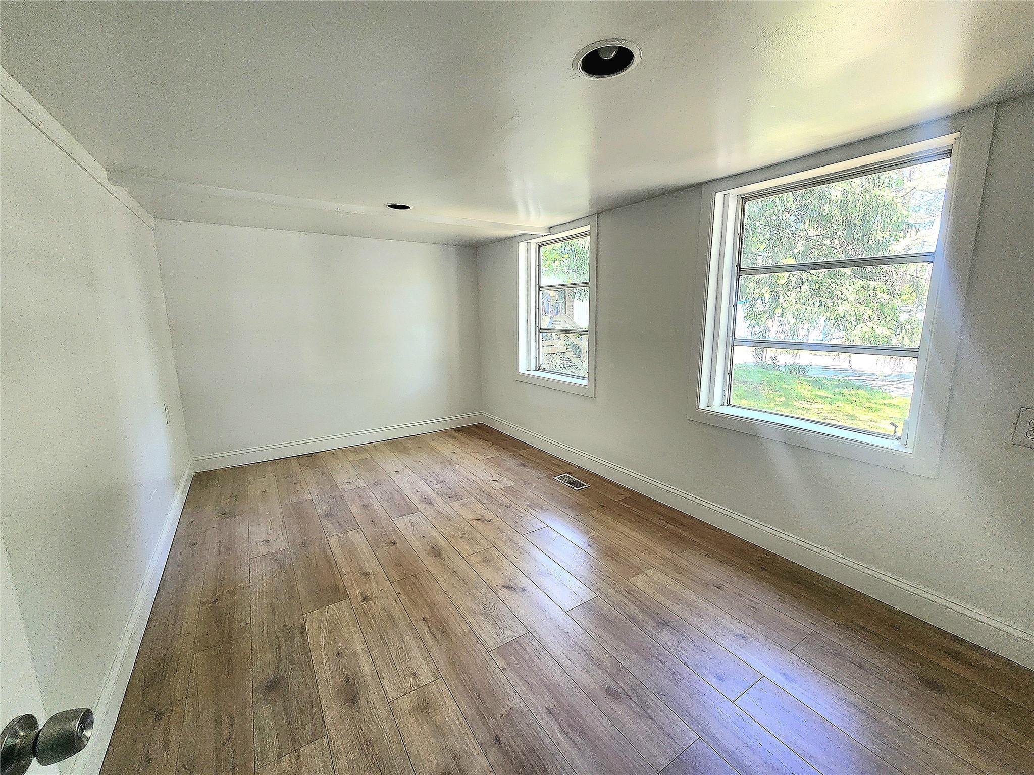 Single Family Riverleigh  Suffolk County, NY 11901, MLS-861657-4
