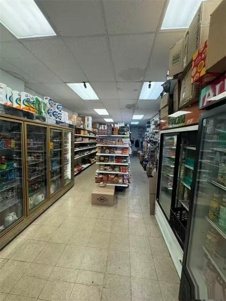 Commercial Sale Flatbush  Brooklyn, NY 11210, MLS-861658-2
