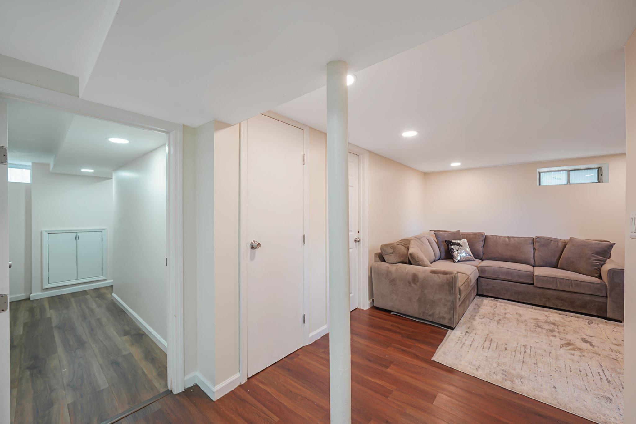 Single Family 170th  Queens, NY 11365, MLS-861660-22