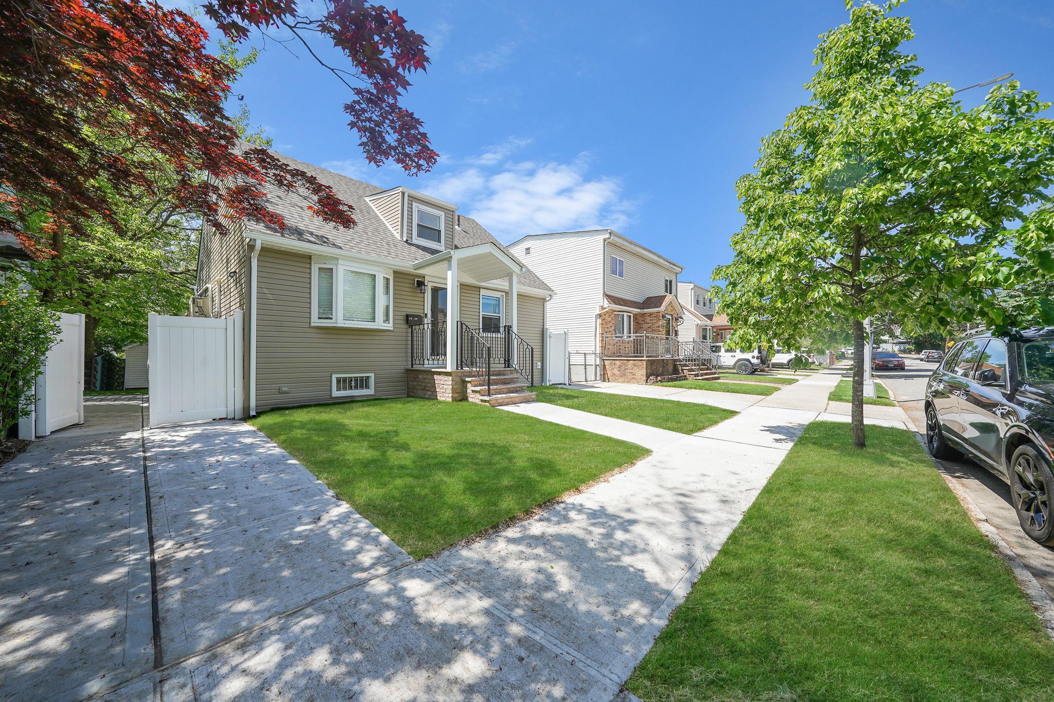 Single Family 170th  Queens, NY 11365, MLS-861660-3