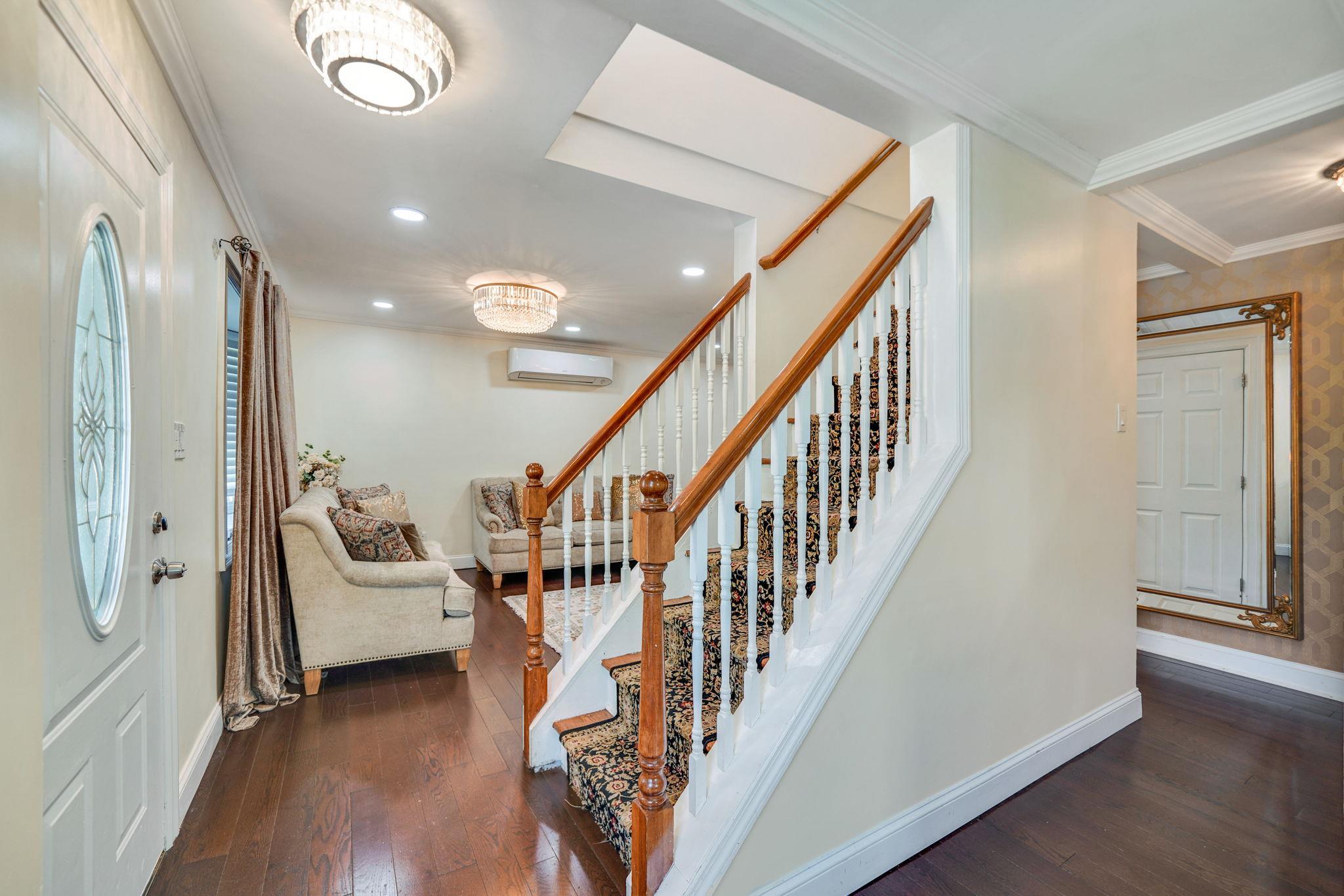 Single Family 170th  Queens, NY 11365, MLS-861660-9