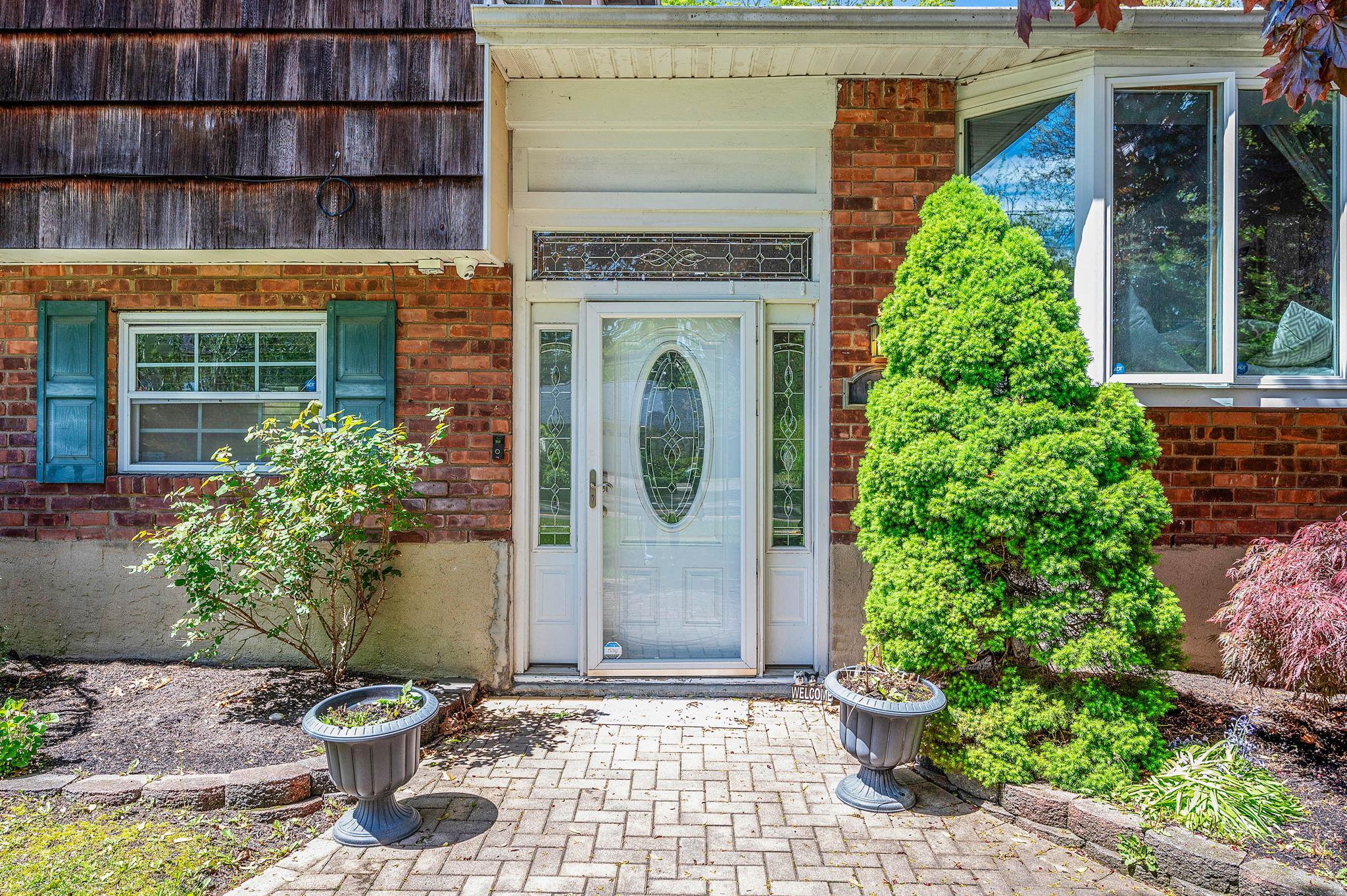 Single Family Waverly  Suffolk County, NY 11742, MLS-861665-19