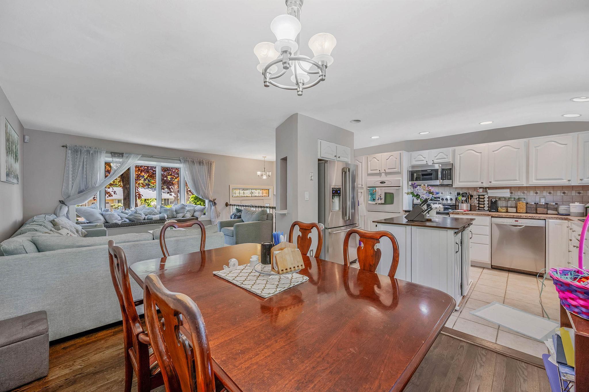 Single Family Waverly  Suffolk County, NY 11742, MLS-861665-27