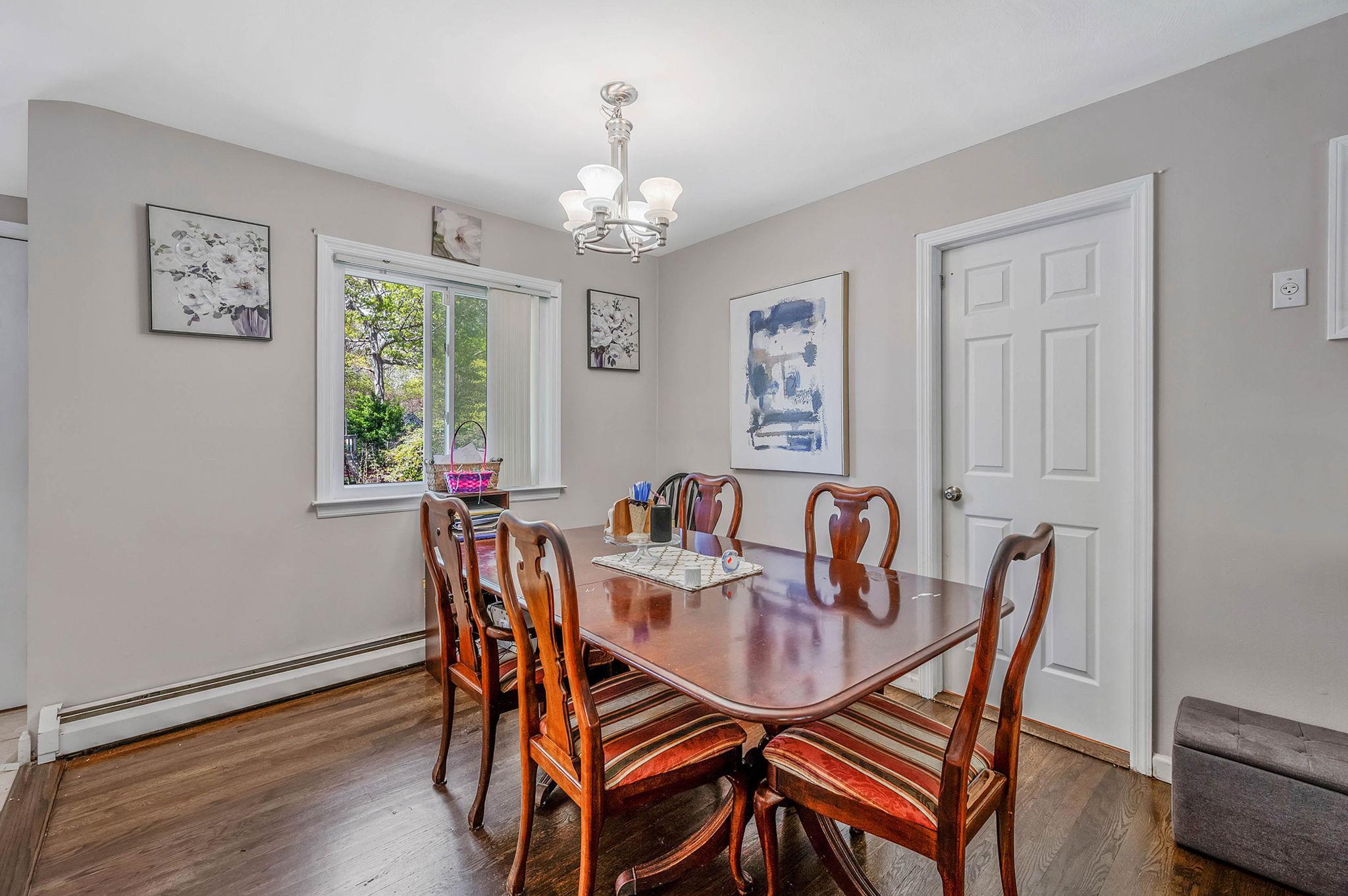 Single Family Waverly  Suffolk County, NY 11742, MLS-861665-6
