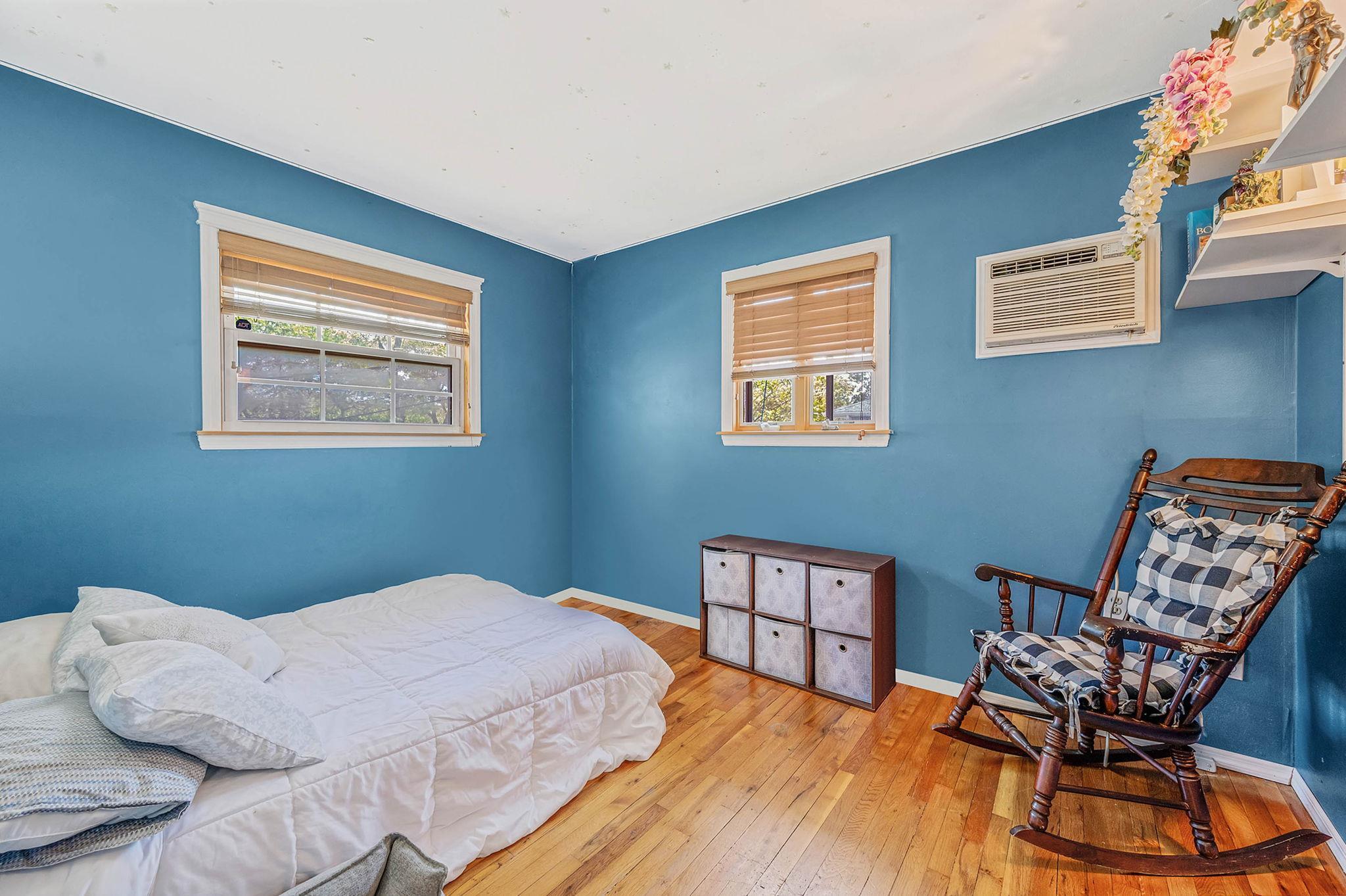 Single Family Waverly  Suffolk County, NY 11742, MLS-861665-8