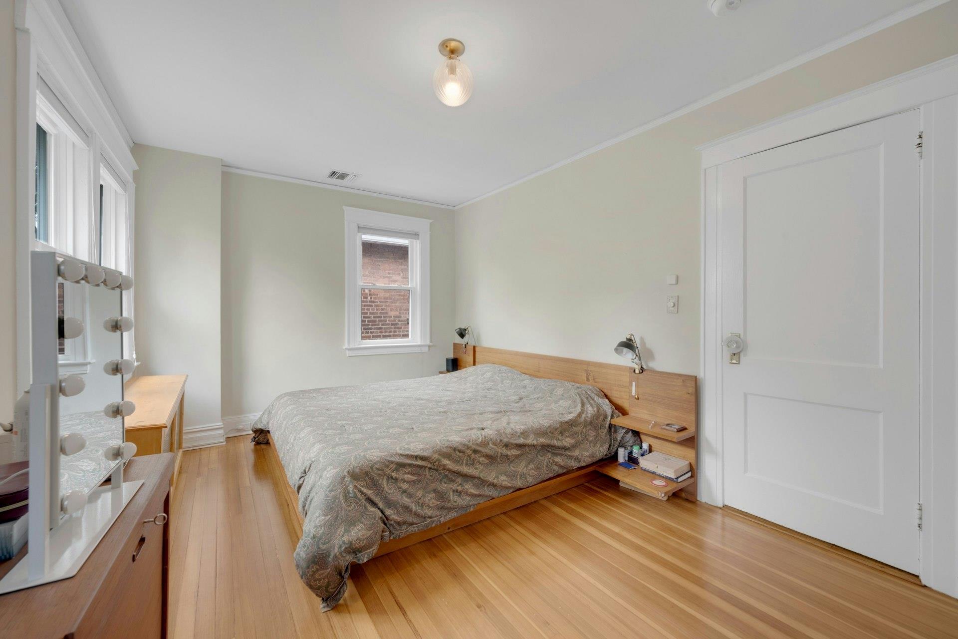 Single Family Faraday  Bronx, NY 10471, MLS-861679-17
