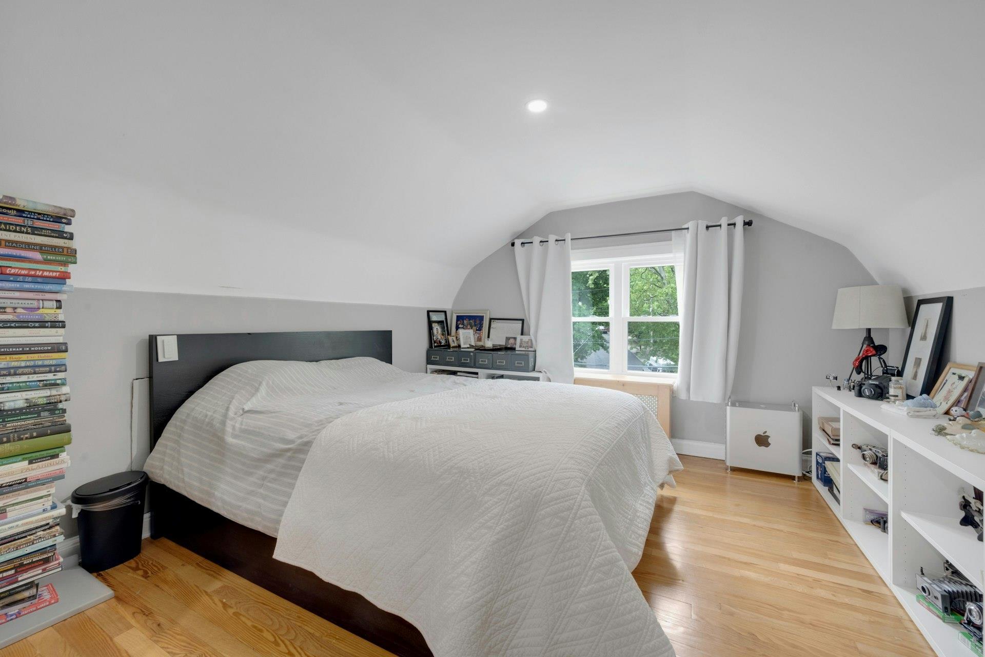 Single Family Faraday  Bronx, NY 10471, MLS-861679-24