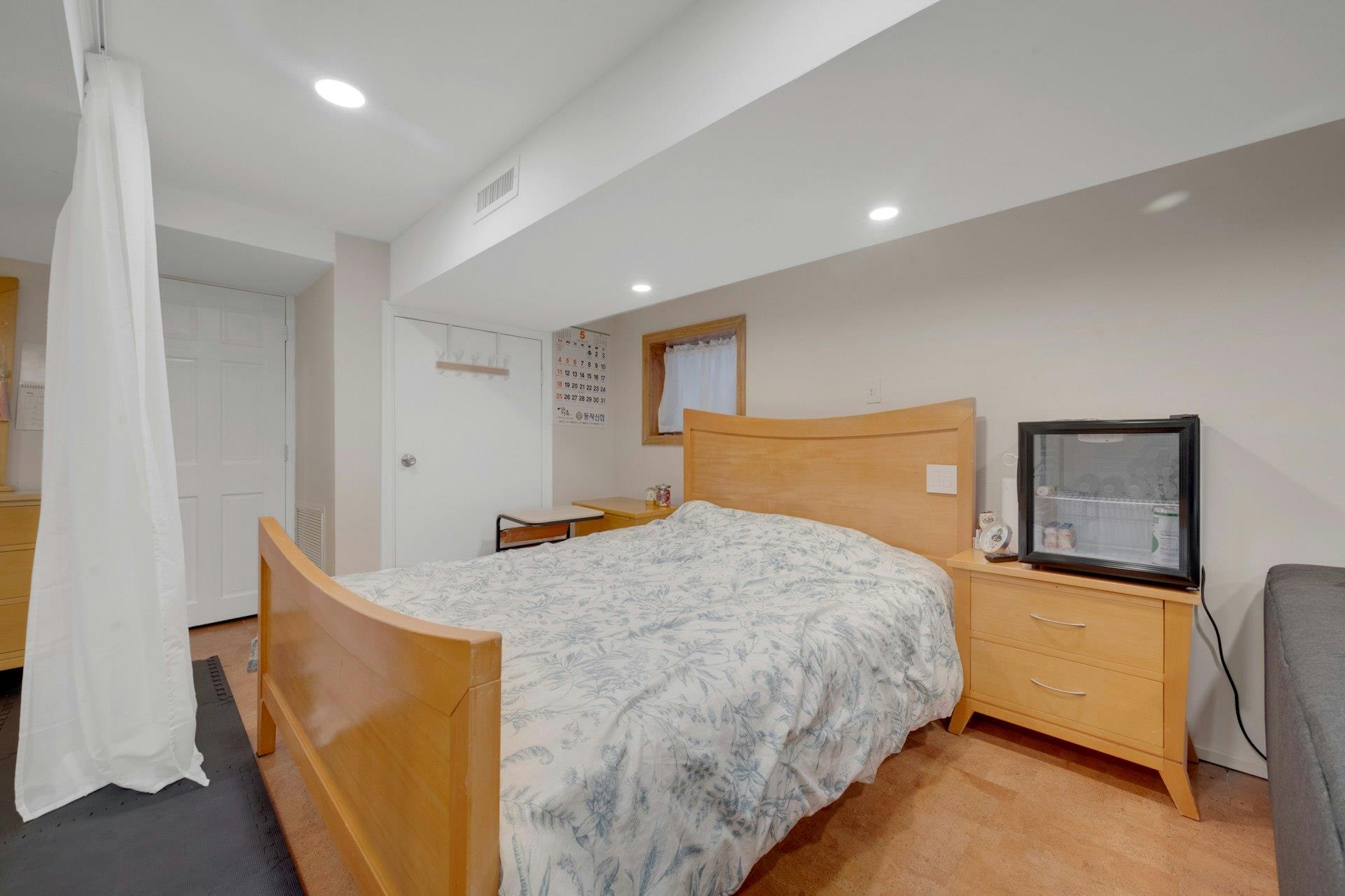 Single Family Faraday  Bronx, NY 10471, MLS-861679-31
