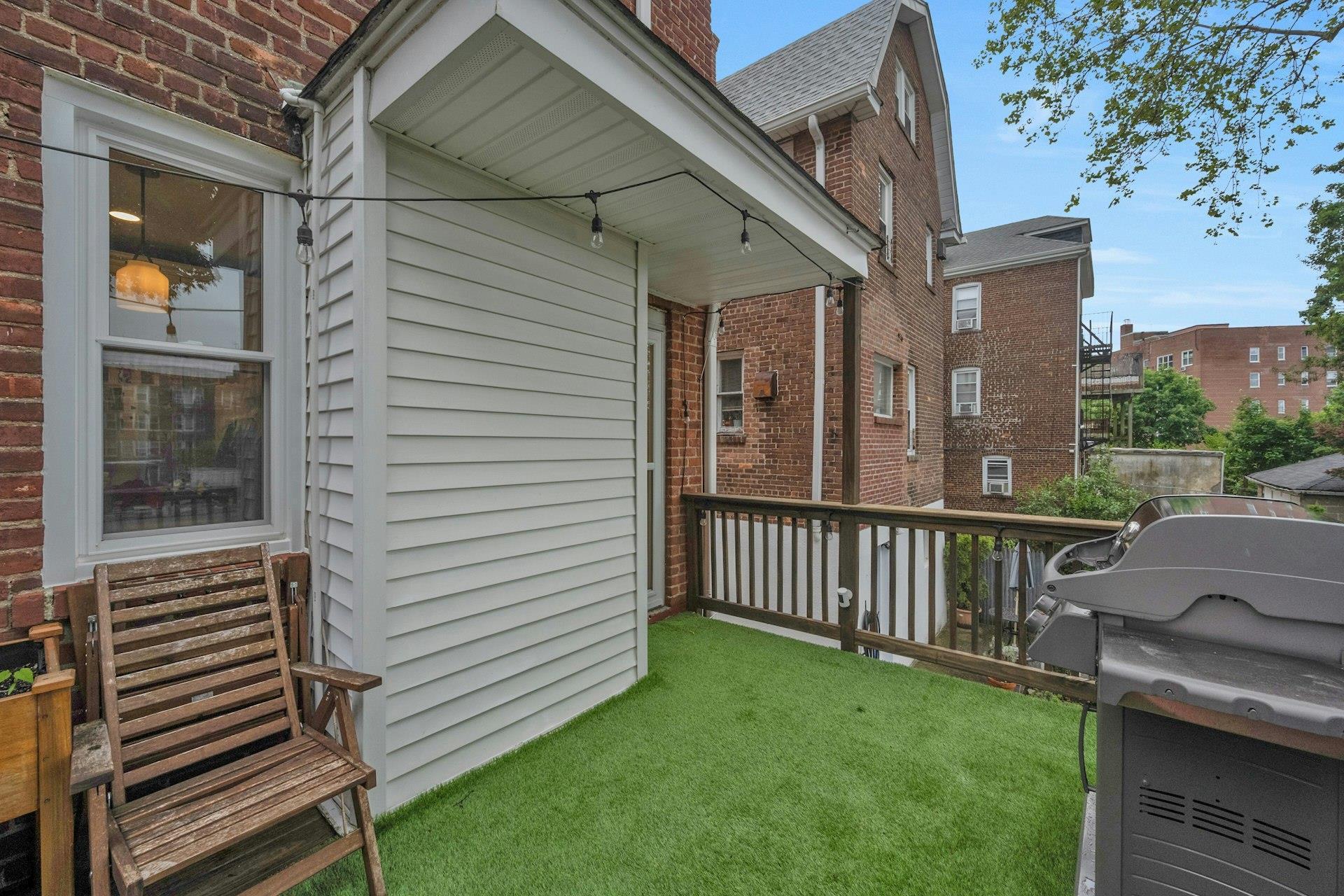 Single Family Faraday  Bronx, NY 10471, MLS-861679-40