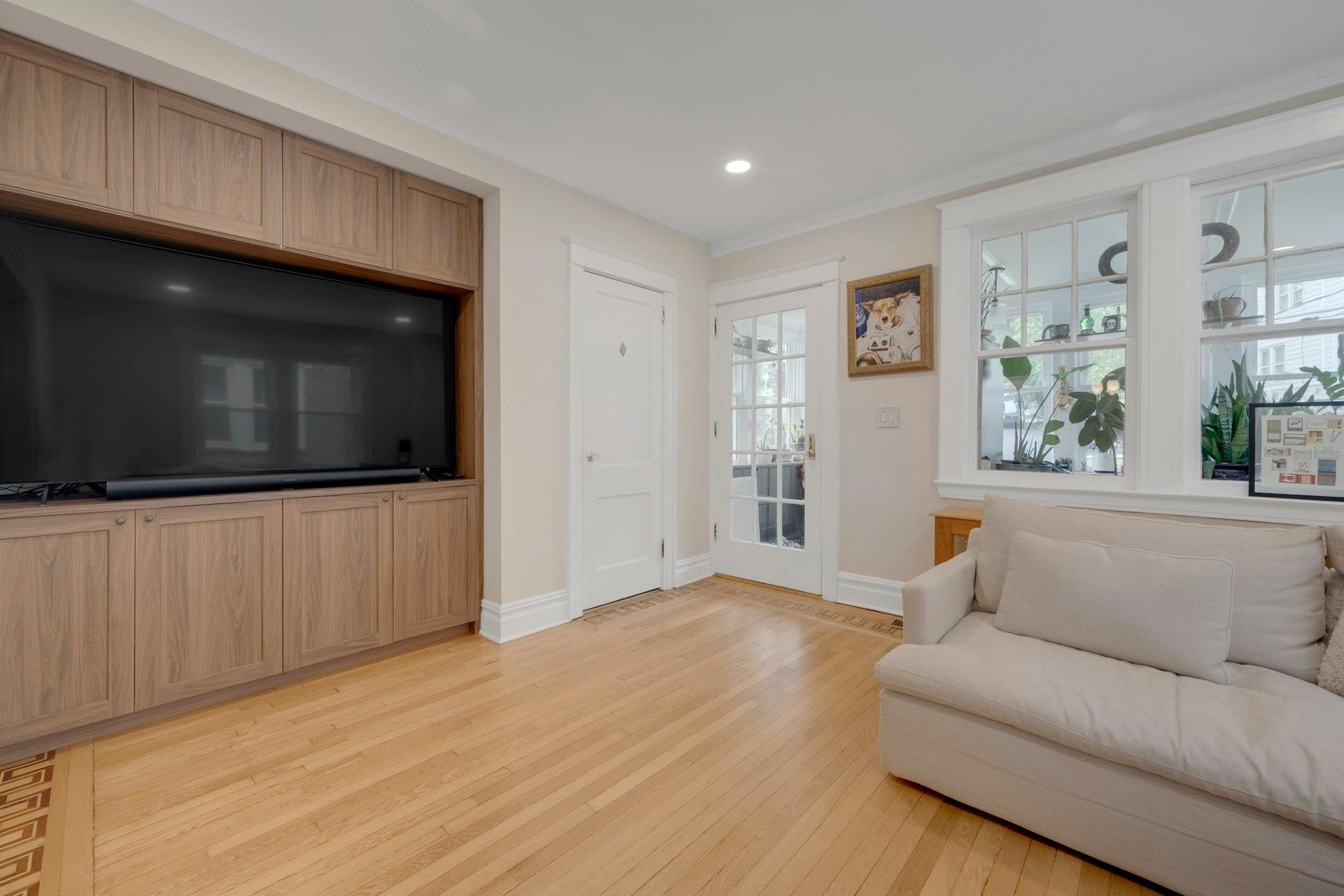Single Family Faraday  Bronx, NY 10471, MLS-861679-8