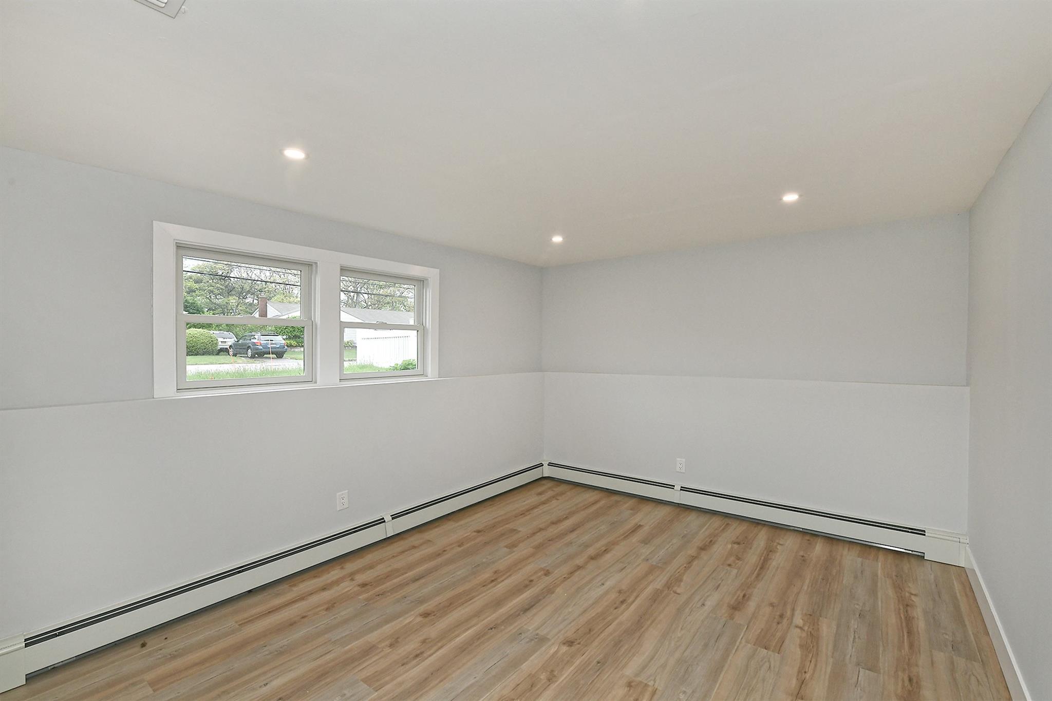 Single Family Elmwood  Suffolk County, NY 11704, MLS-861682-14