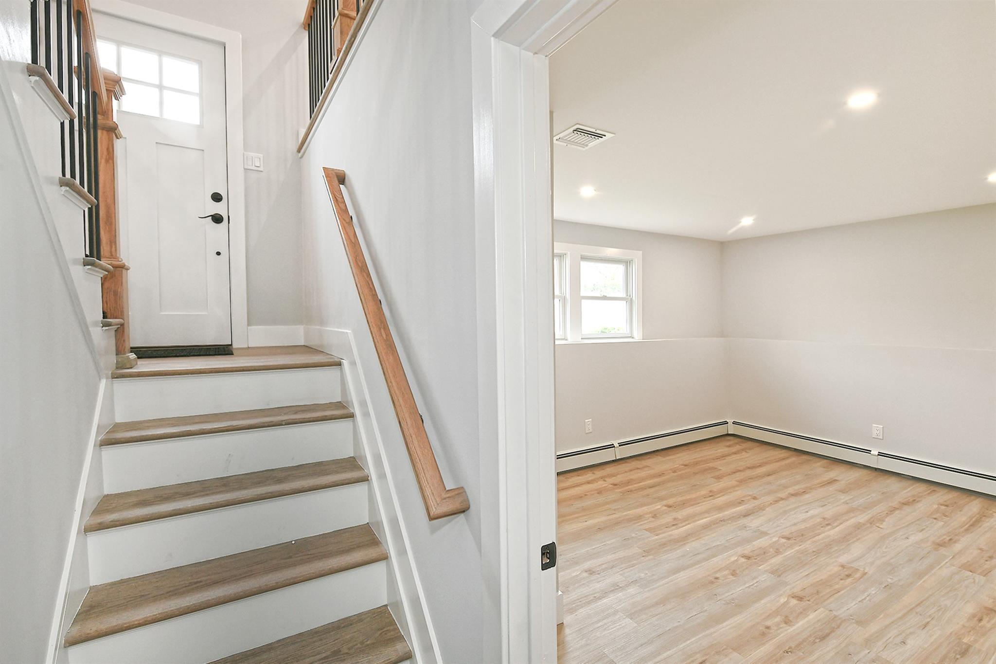 Single Family Elmwood  Suffolk County, NY 11704, MLS-861682-16