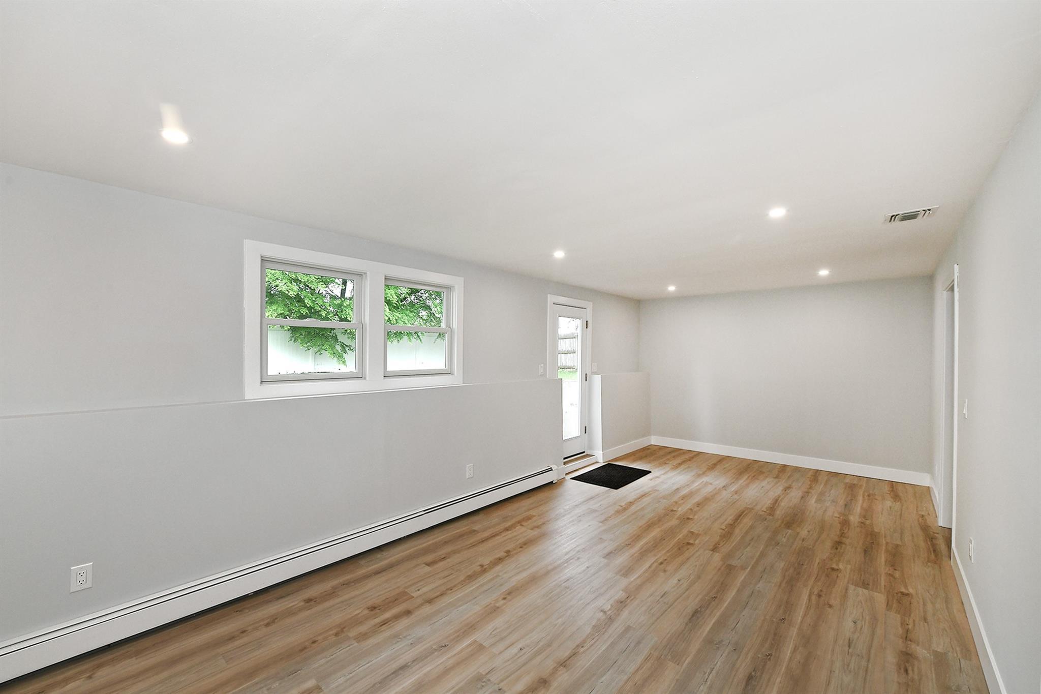 Single Family Elmwood  Suffolk County, NY 11704, MLS-861682-17