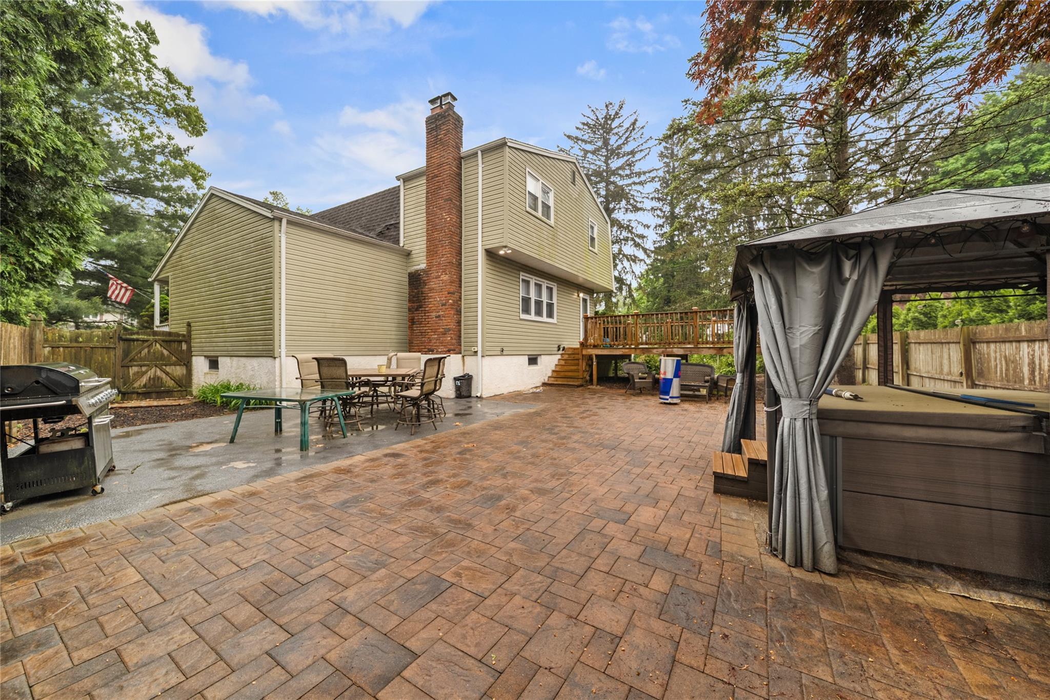 Single Family Maplewood  Suffolk County, NY 11746, MLS-861685-22
