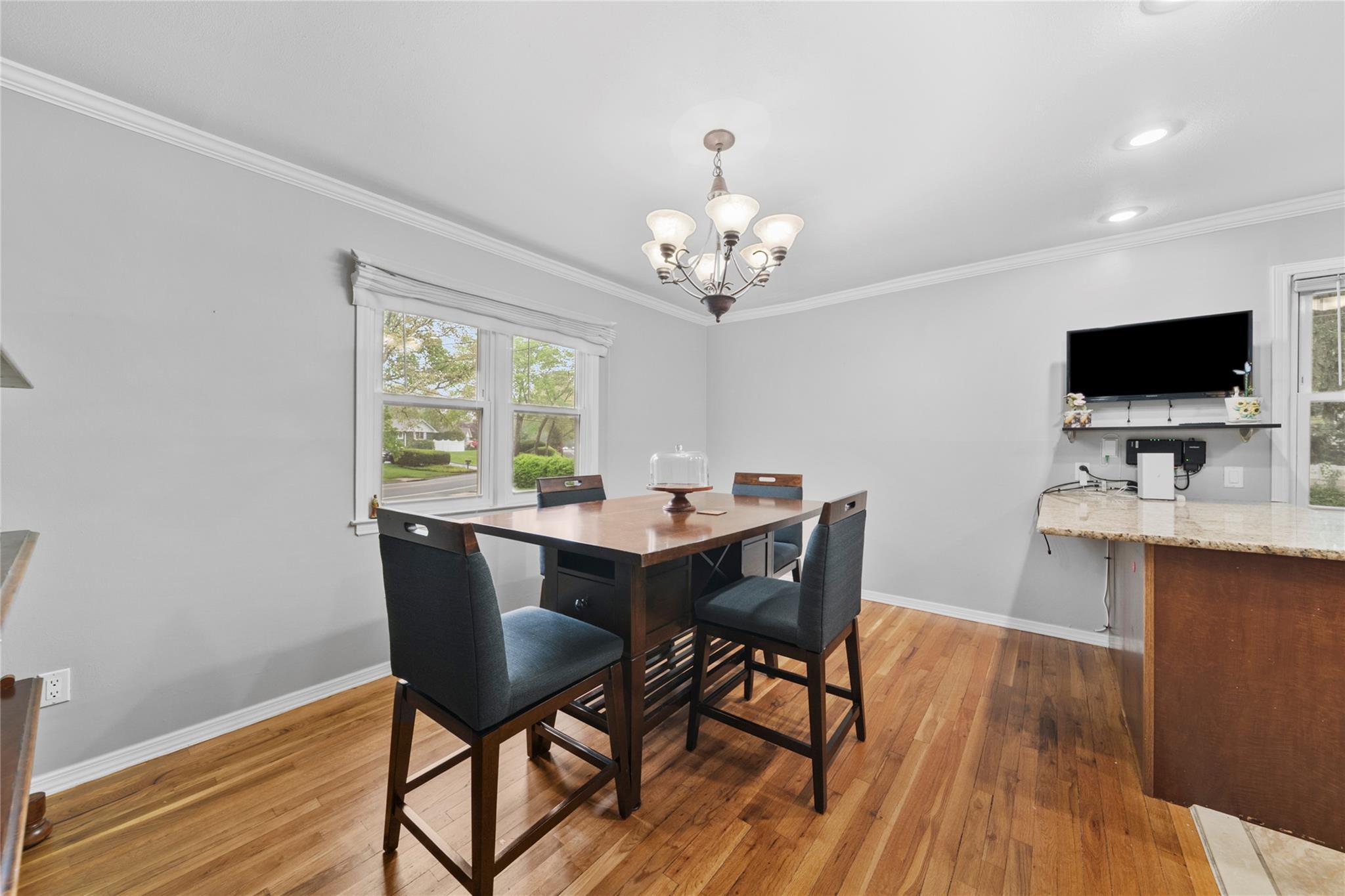 Single Family Maplewood  Suffolk County, NY 11746, MLS-861685-3