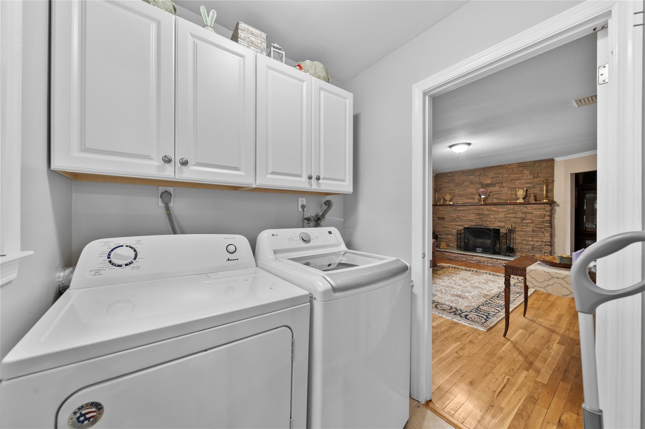 Single Family Maplewood  Suffolk County, NY 11746, MLS-861685-9