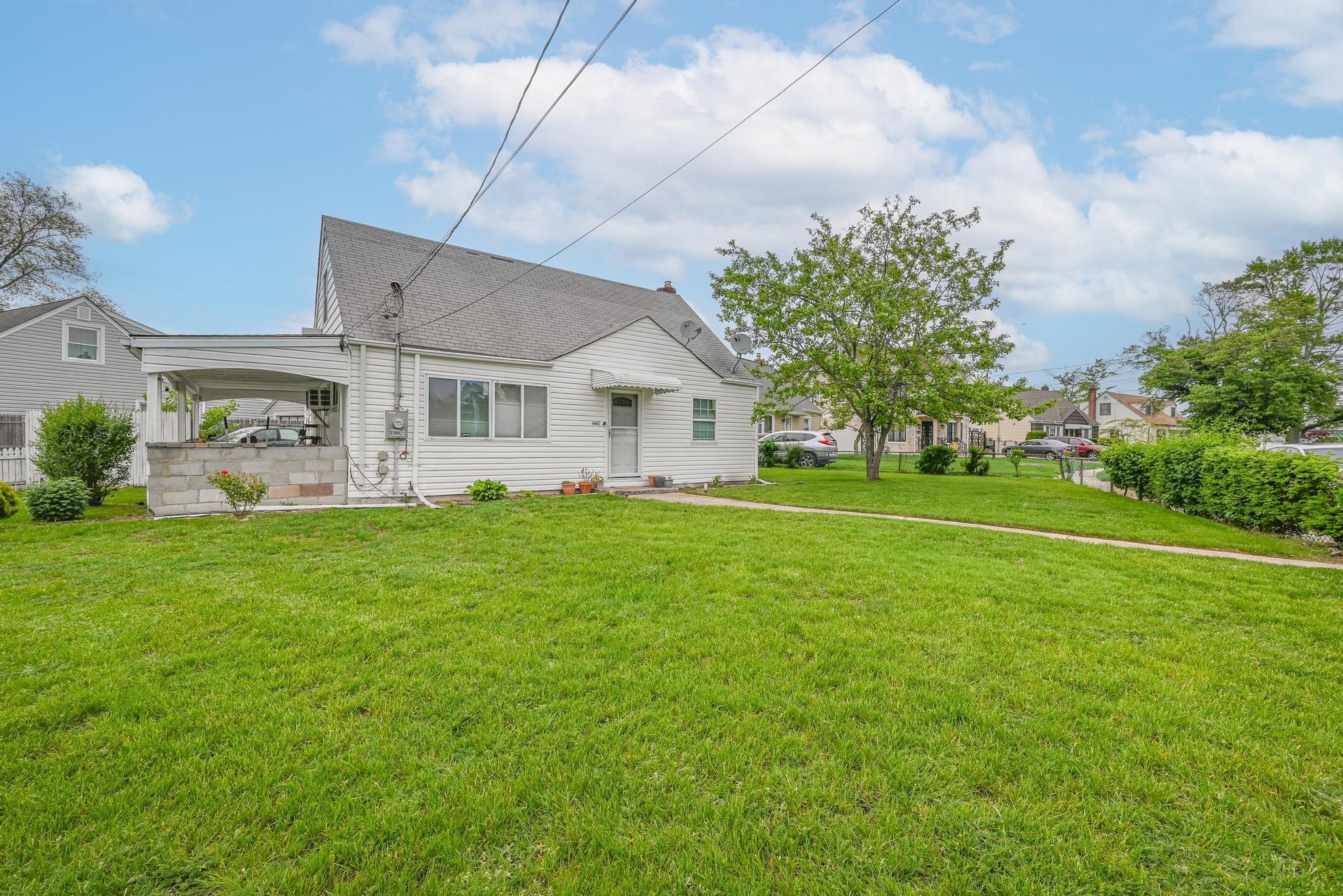 Single Family Hook Creek  Nassau County, NY 11580, MLS-861687-2