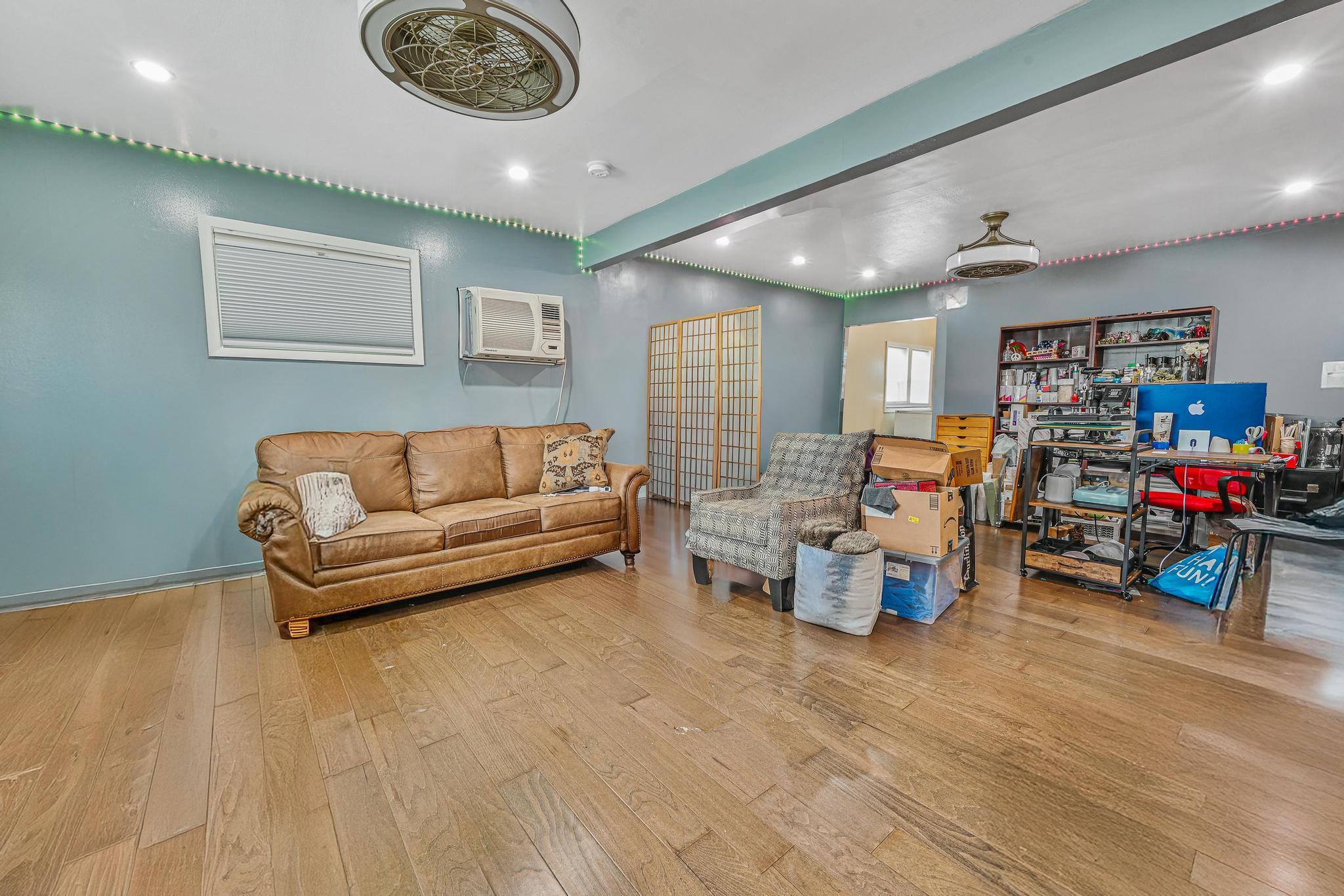 Single Family Hook Creek  Nassau County, NY 11580, MLS-861687-5