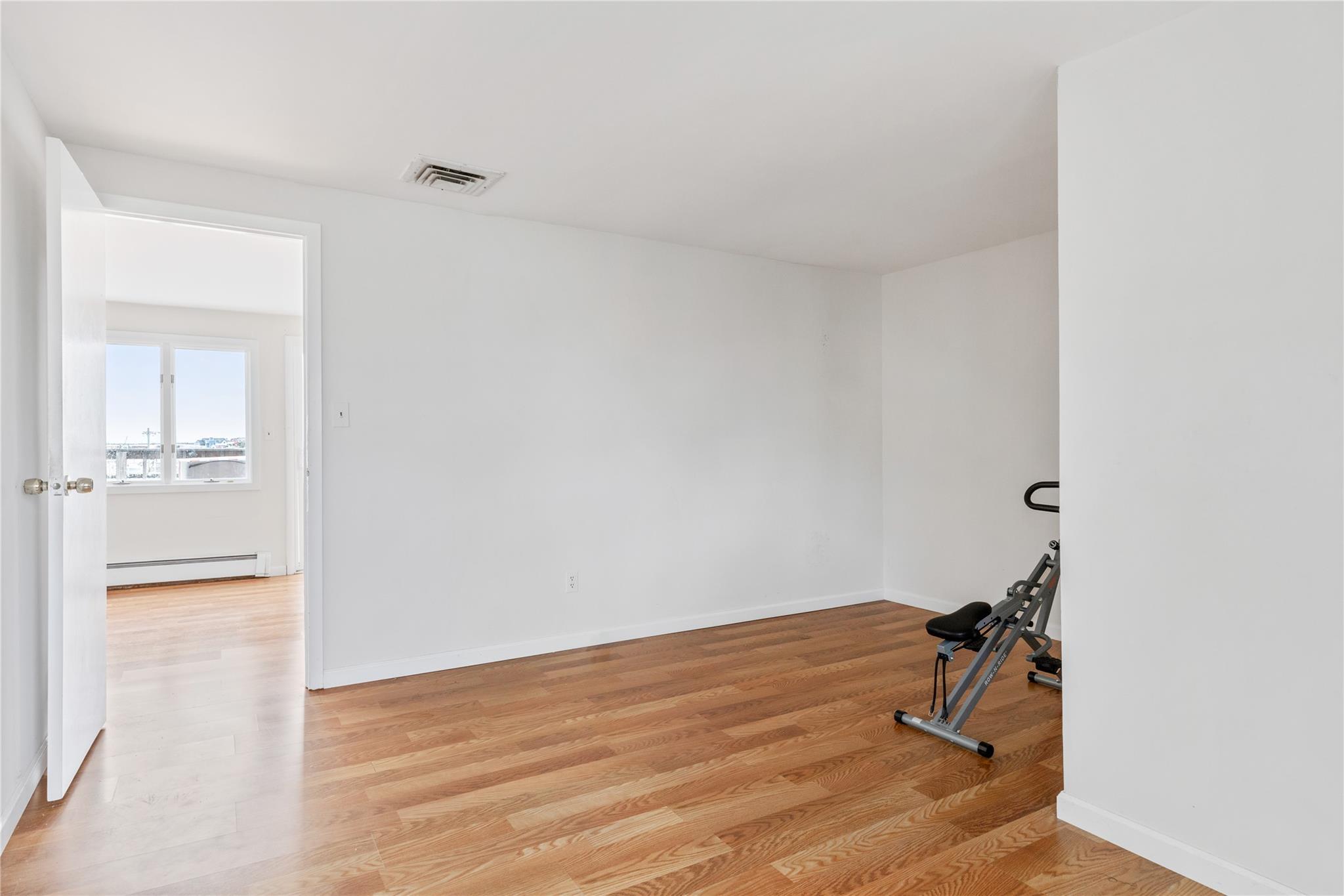 Single Family Sequams  Suffolk County, NY 11795, MLS-861697-34
