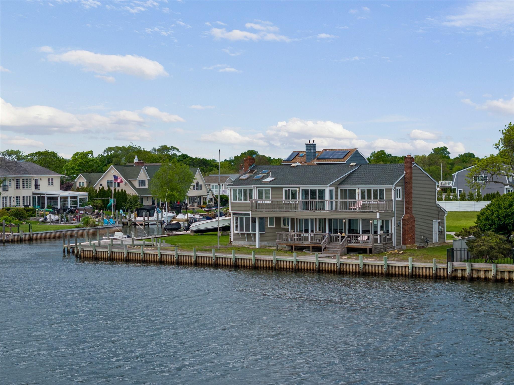 Single Family Sequams  Suffolk County, NY 11795, MLS-861697-38