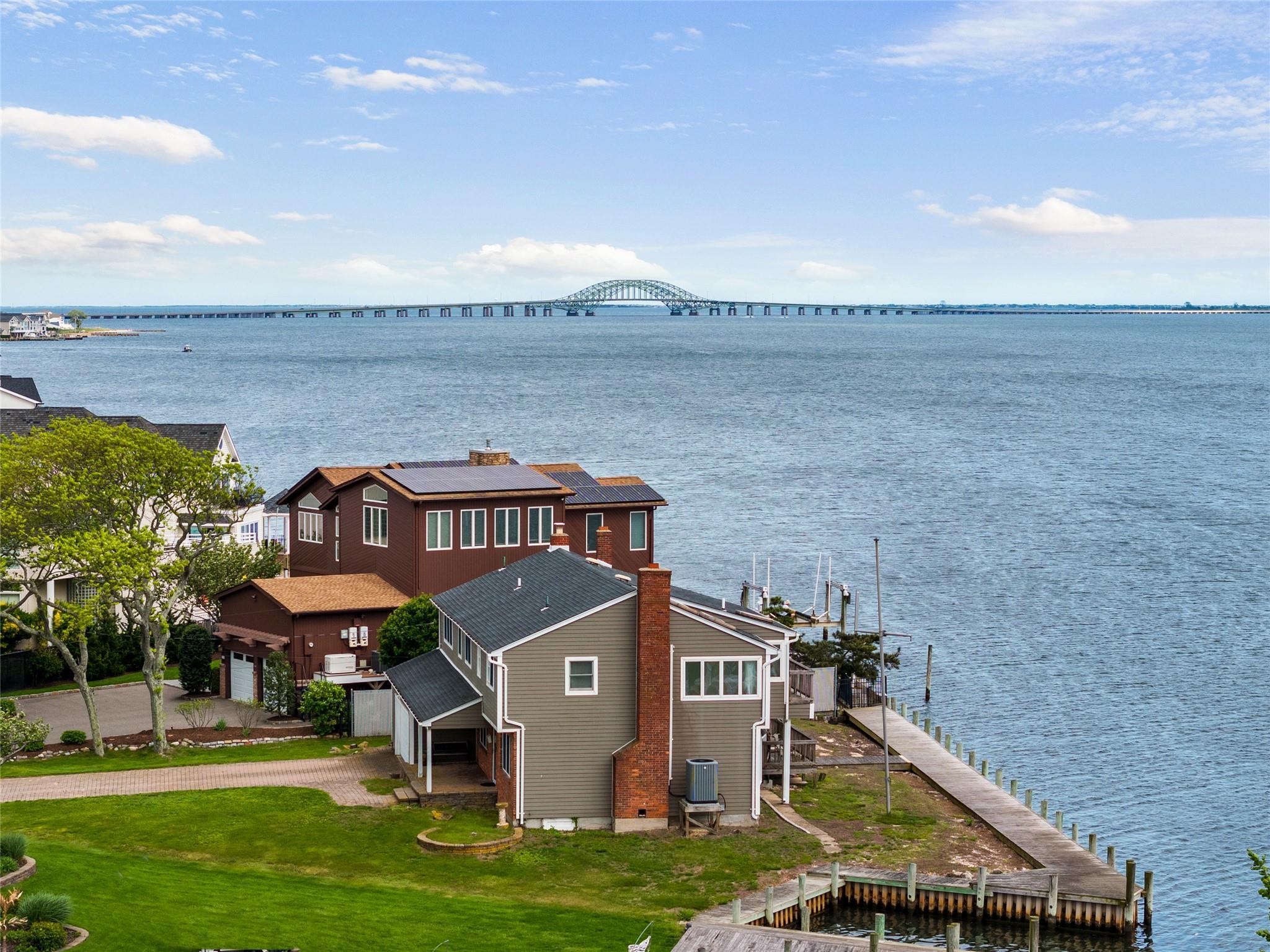 Single Family Sequams  Suffolk County, NY 11795, MLS-861697-40