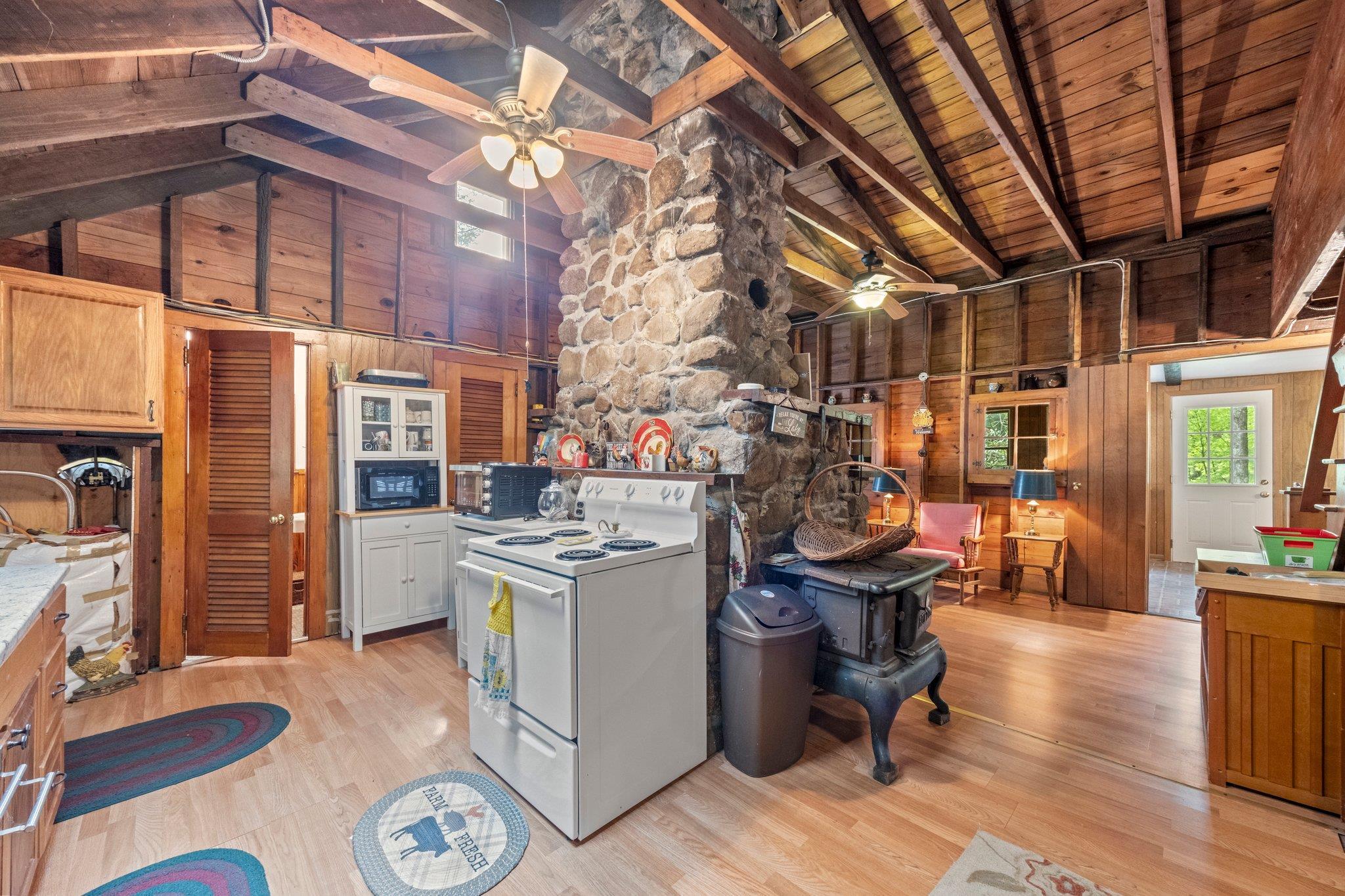 Single Family Oak  Sullivan County, NY 12790, MLS-861704-8