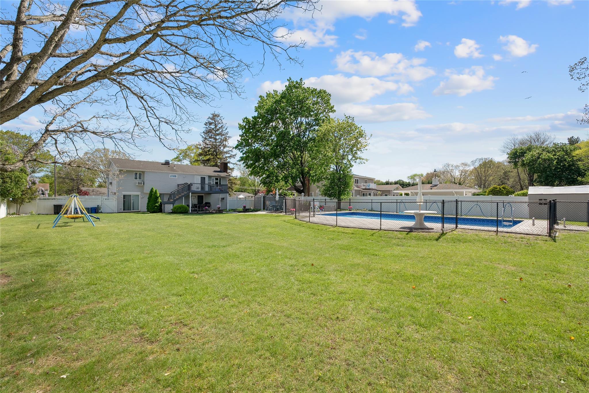 Single Family Nathan  Suffolk County, NY 11716, MLS-861712-27