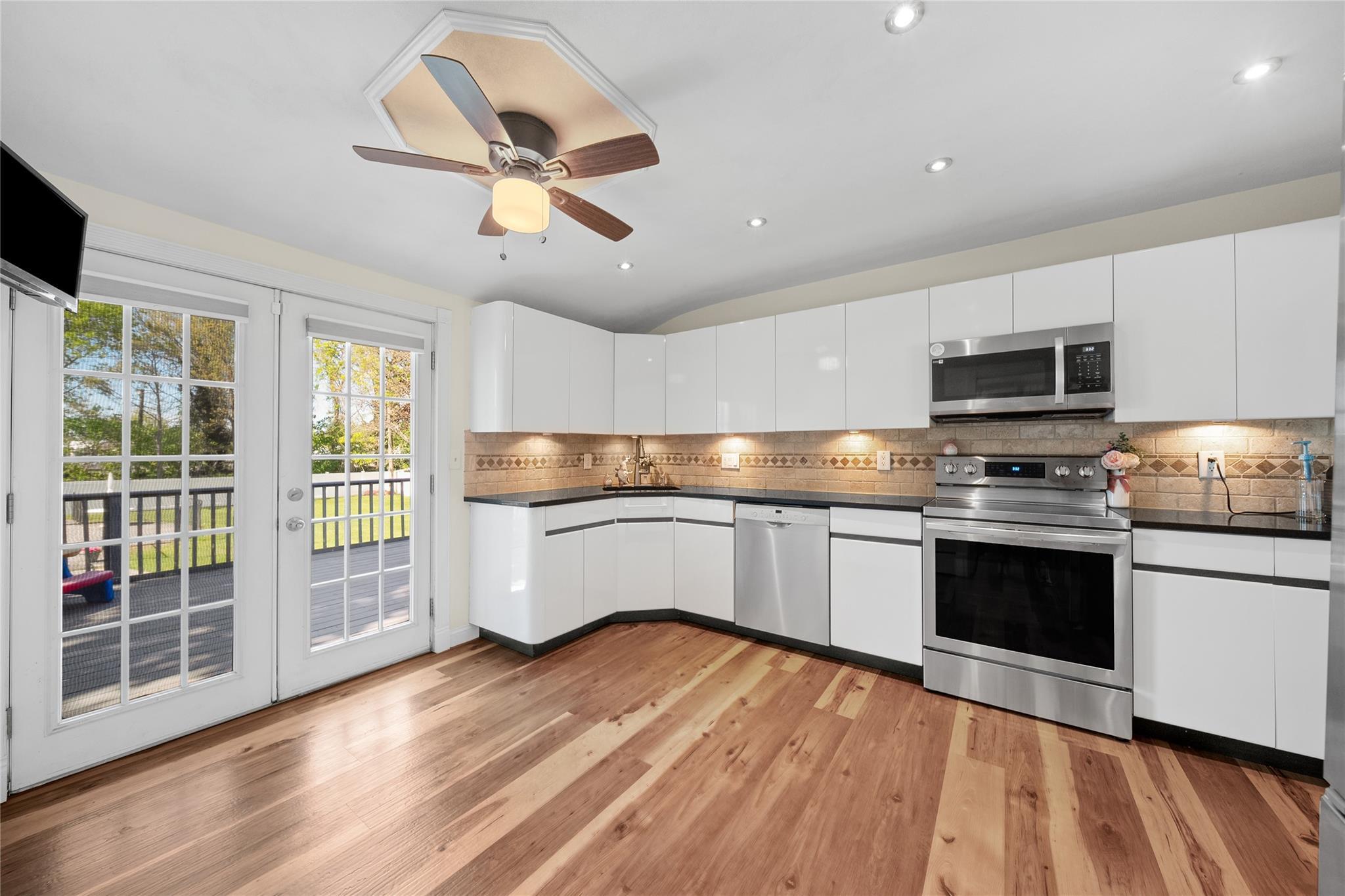 Single Family Nathan  Suffolk County, NY 11716, MLS-861712-4