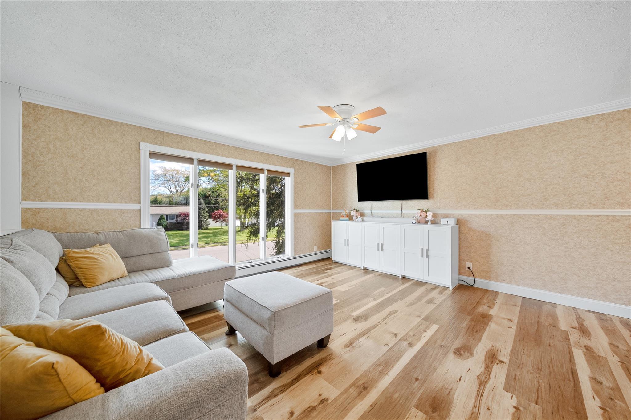 Single Family Nathan  Suffolk County, NY 11716, MLS-861712-8