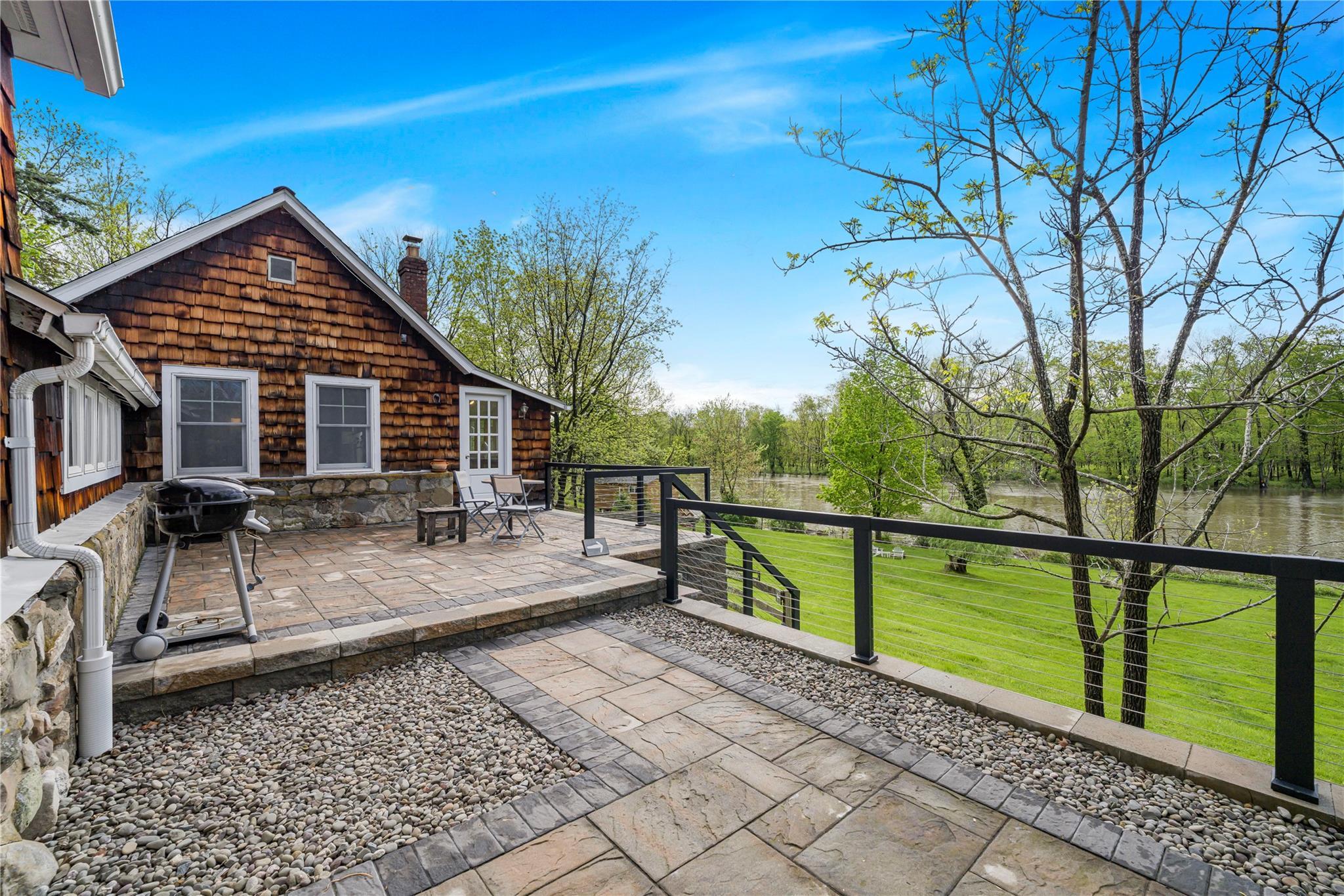 Single Family Albany Post  Ulster County, NY 12561, MLS-861732-21