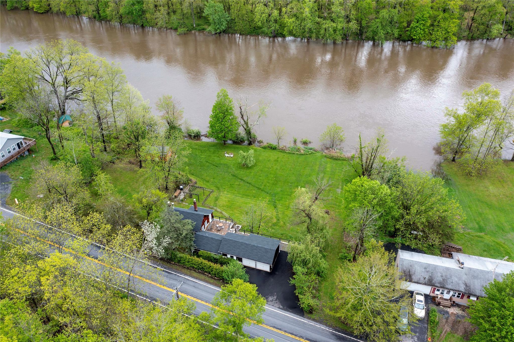 Single Family Albany Post  Ulster County, NY 12561, MLS-861732-33