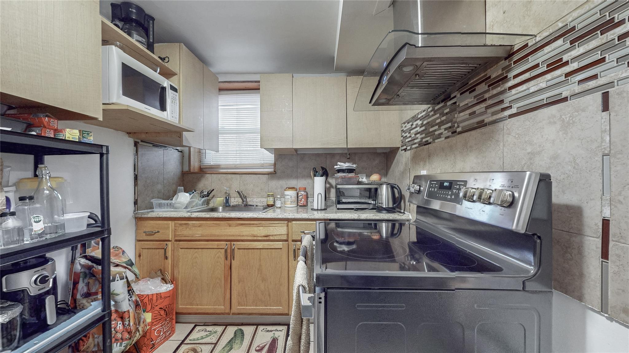Single Family Bronxwood  Bronx, NY 10469, MLS-861737-4