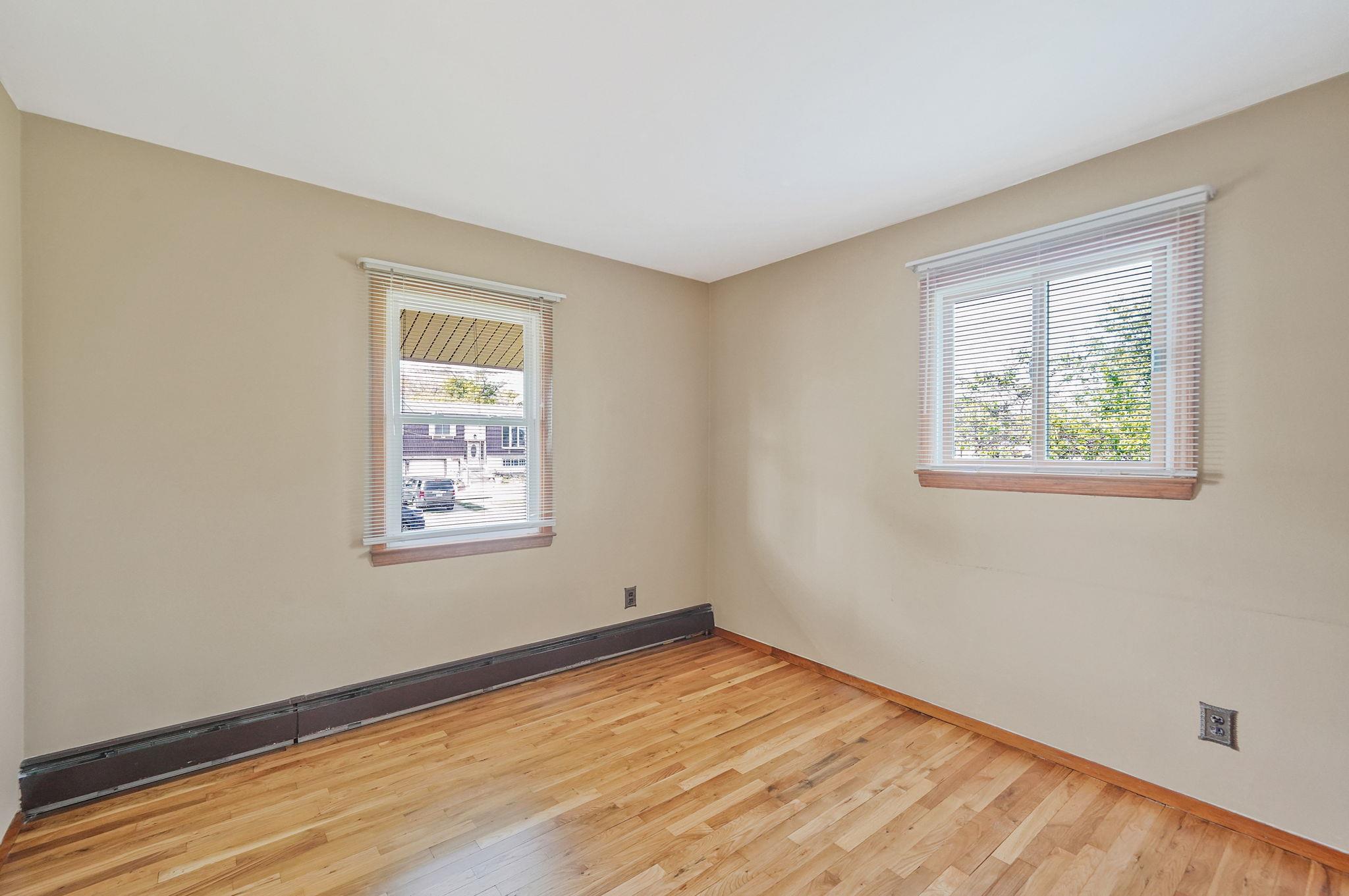 Single Family Tabor  Suffolk County, NY 11717, MLS-861750-25