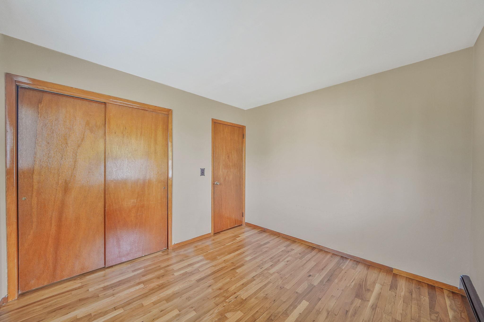 Single Family Tabor  Suffolk County, NY 11717, MLS-861750-26