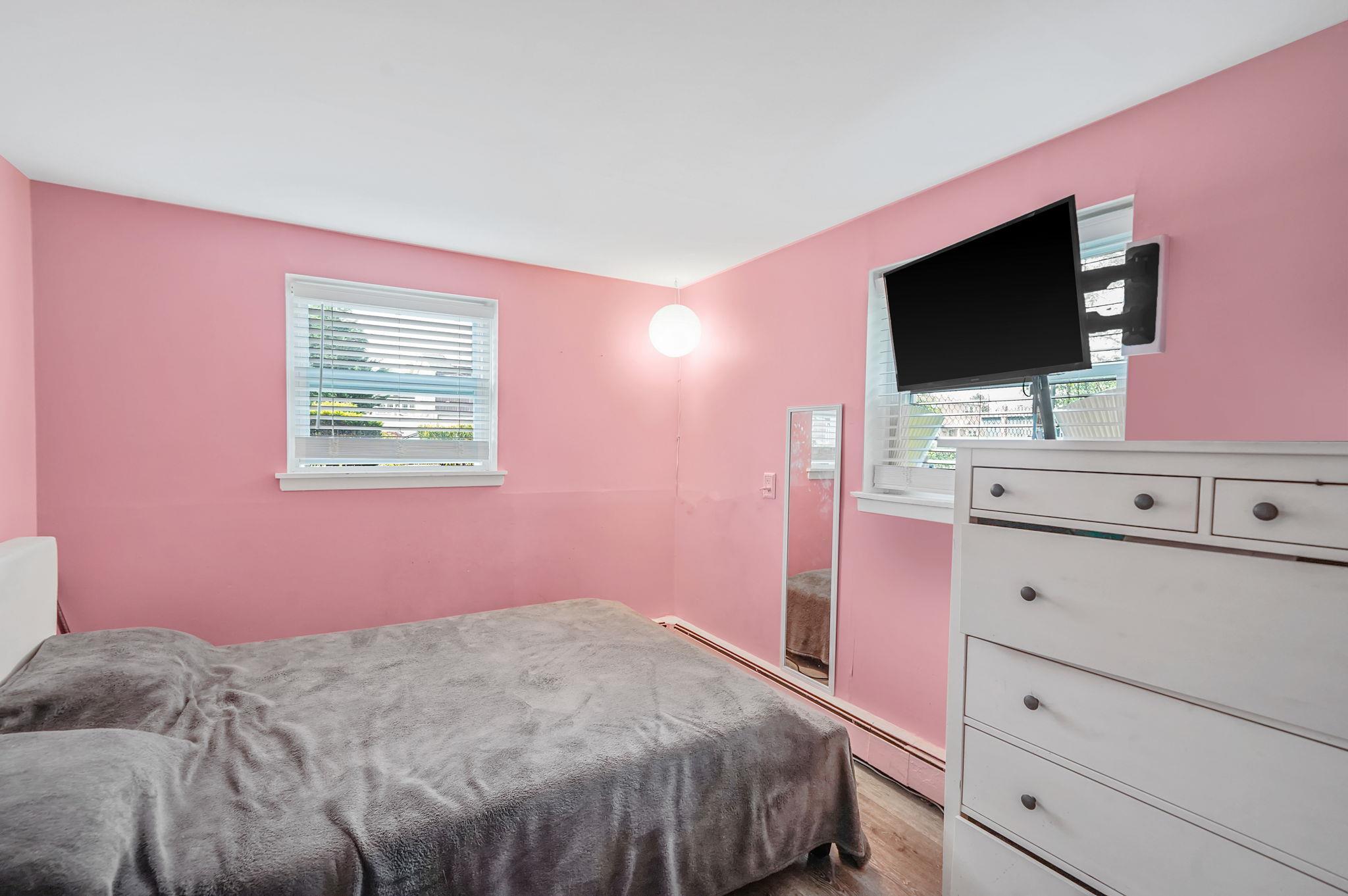 Single Family Tabor  Suffolk County, NY 11717, MLS-861750-31