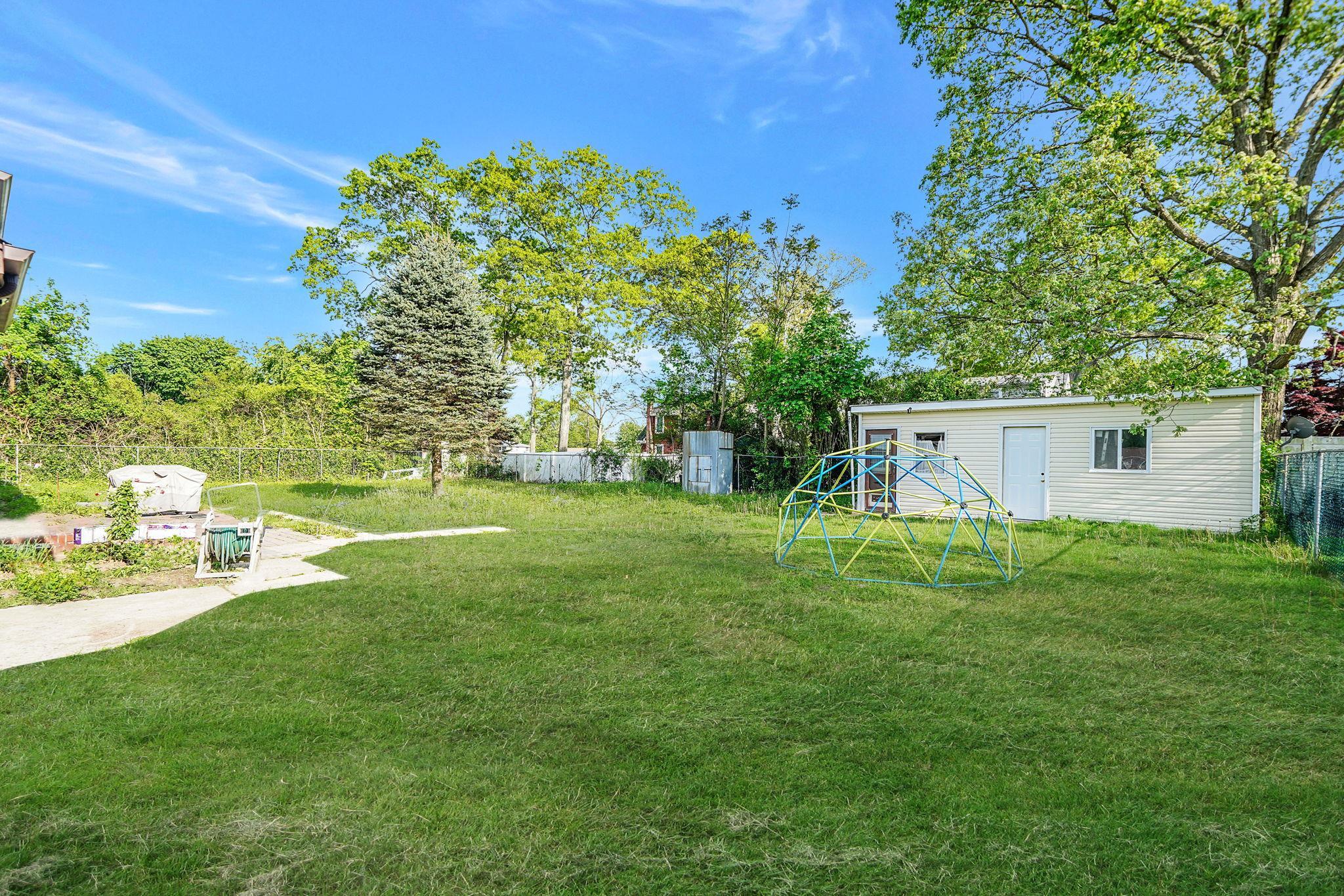 Single Family Tabor  Suffolk County, NY 11717, MLS-861750-6
