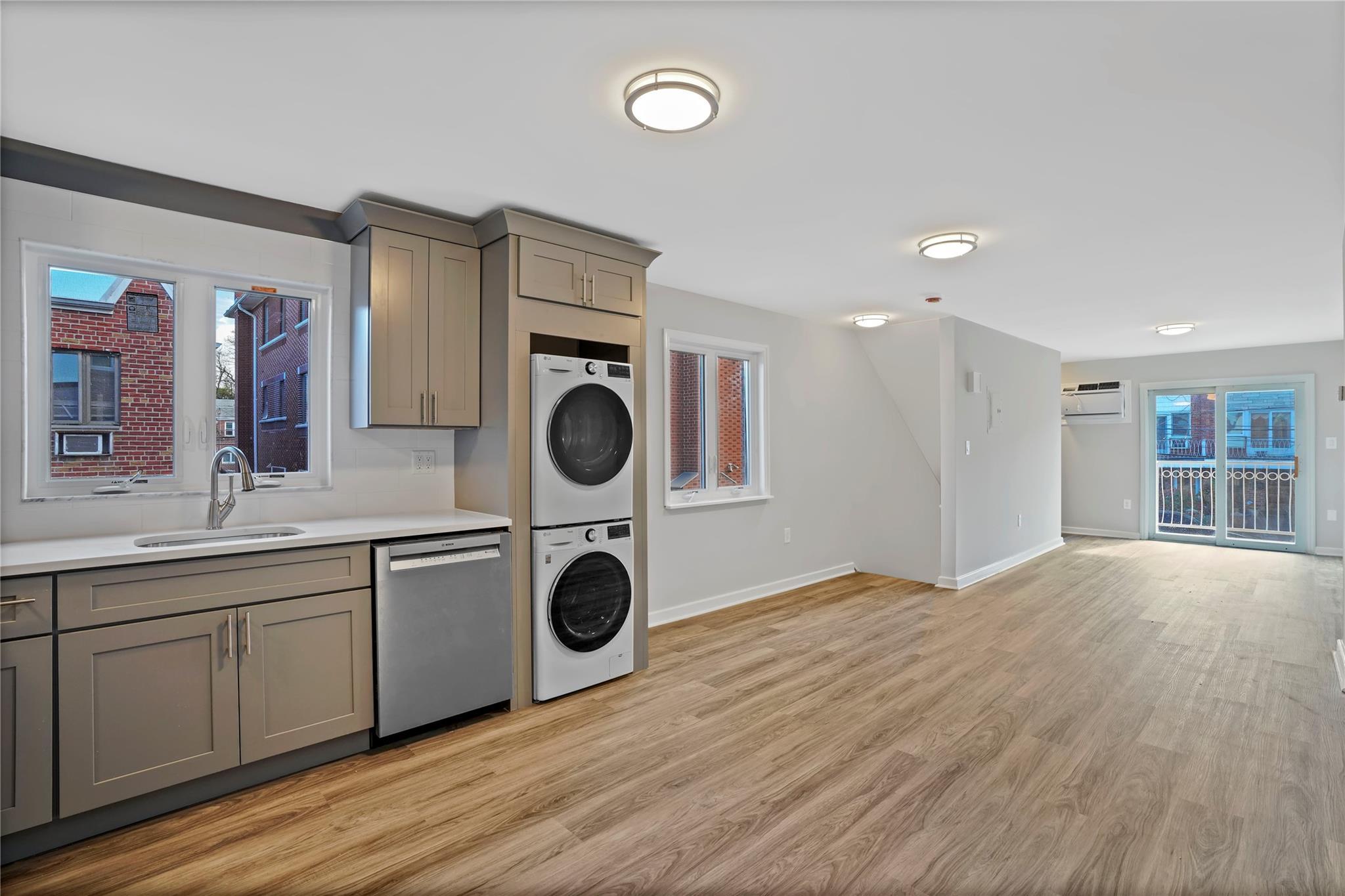 Single Family 62  Queens, NY 11379, MLS-861768-4