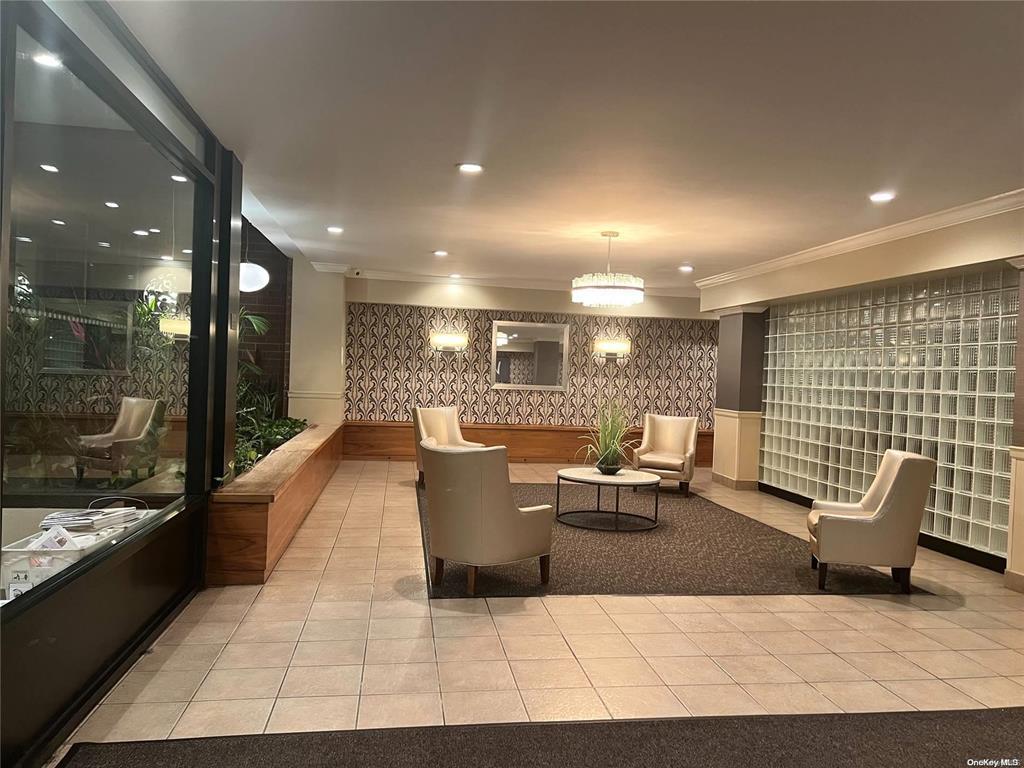 Coop Wendell Street  Nassau County, NY 11550, MLS-861771-5
