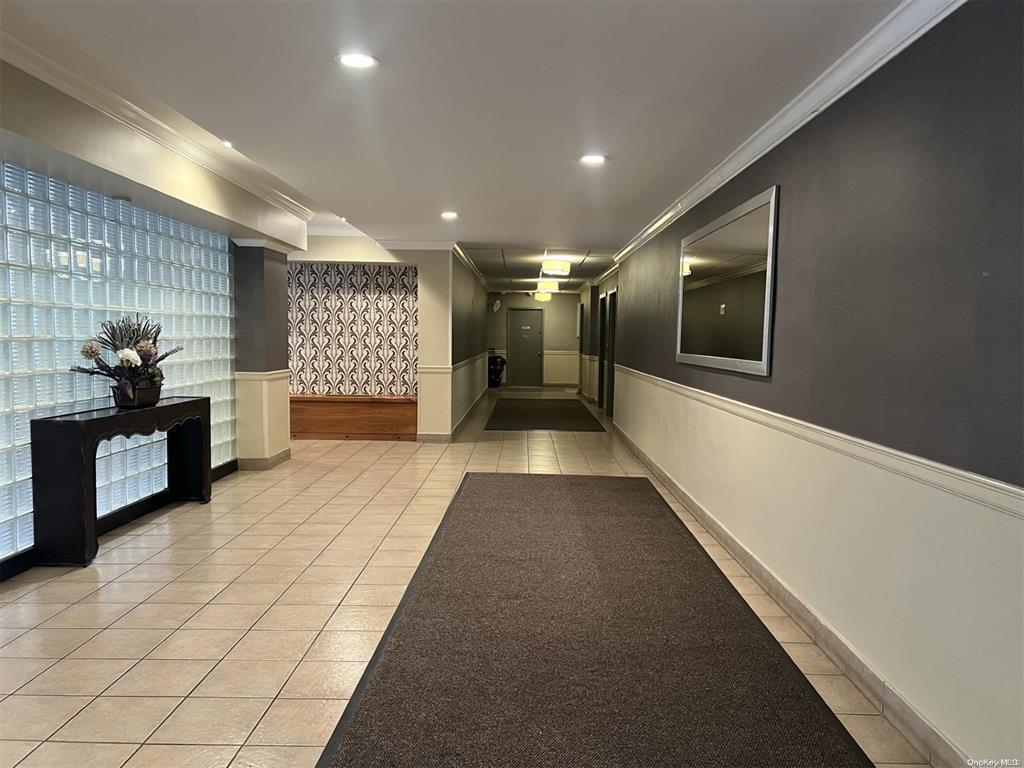 Coop Wendell Street  Nassau County, NY 11550, MLS-861771-6