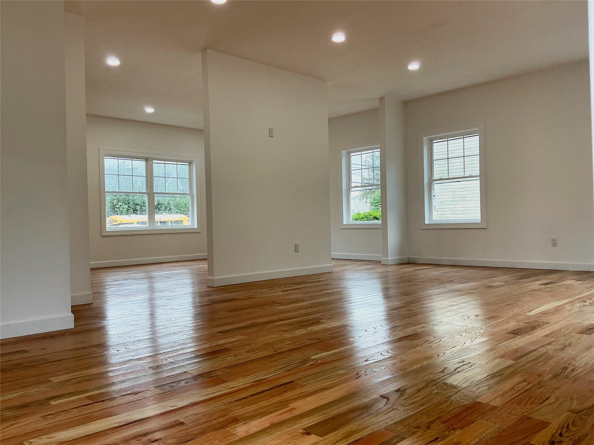 Single Family Miller  Suffolk County, NY 11701, MLS-861776-10