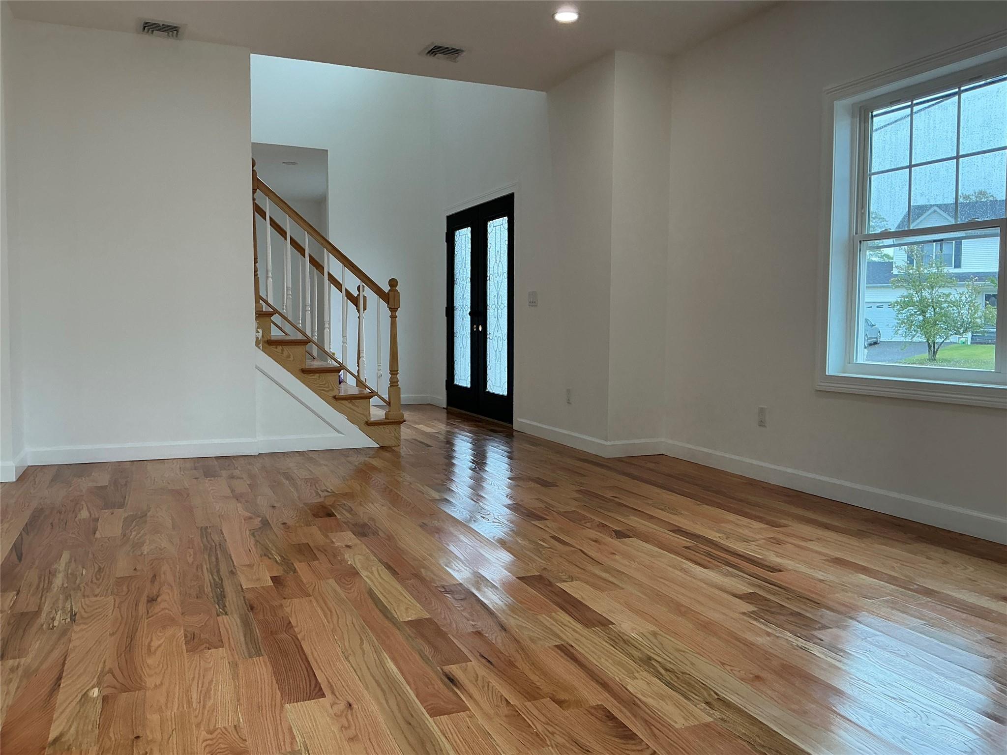 Single Family Miller  Suffolk County, NY 11701, MLS-861776-4