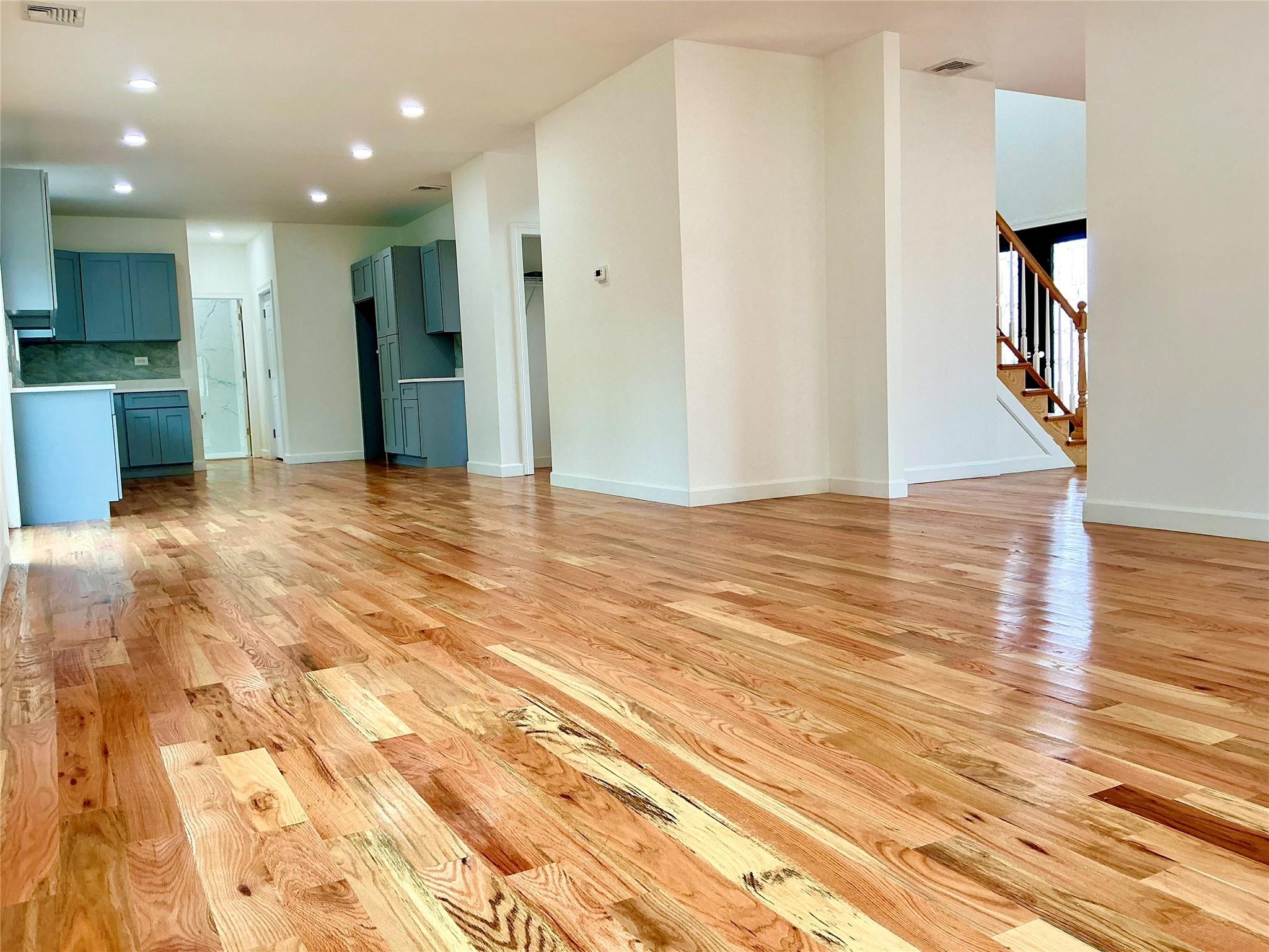 Single Family Miller  Suffolk County, NY 11701, MLS-861776-9