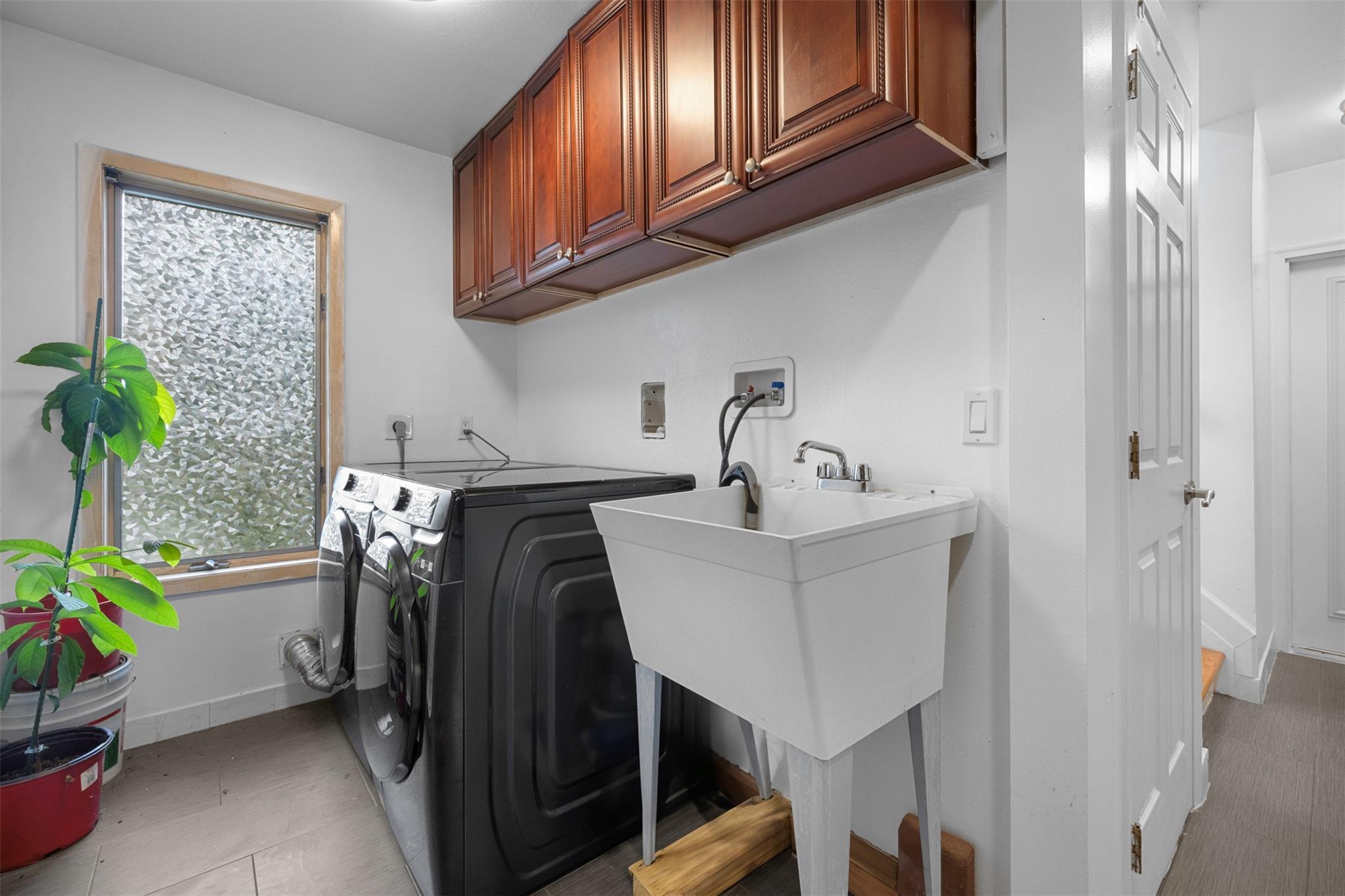 Single Family Oakhurst  Suffolk County, NY 11746, MLS-861778-12
