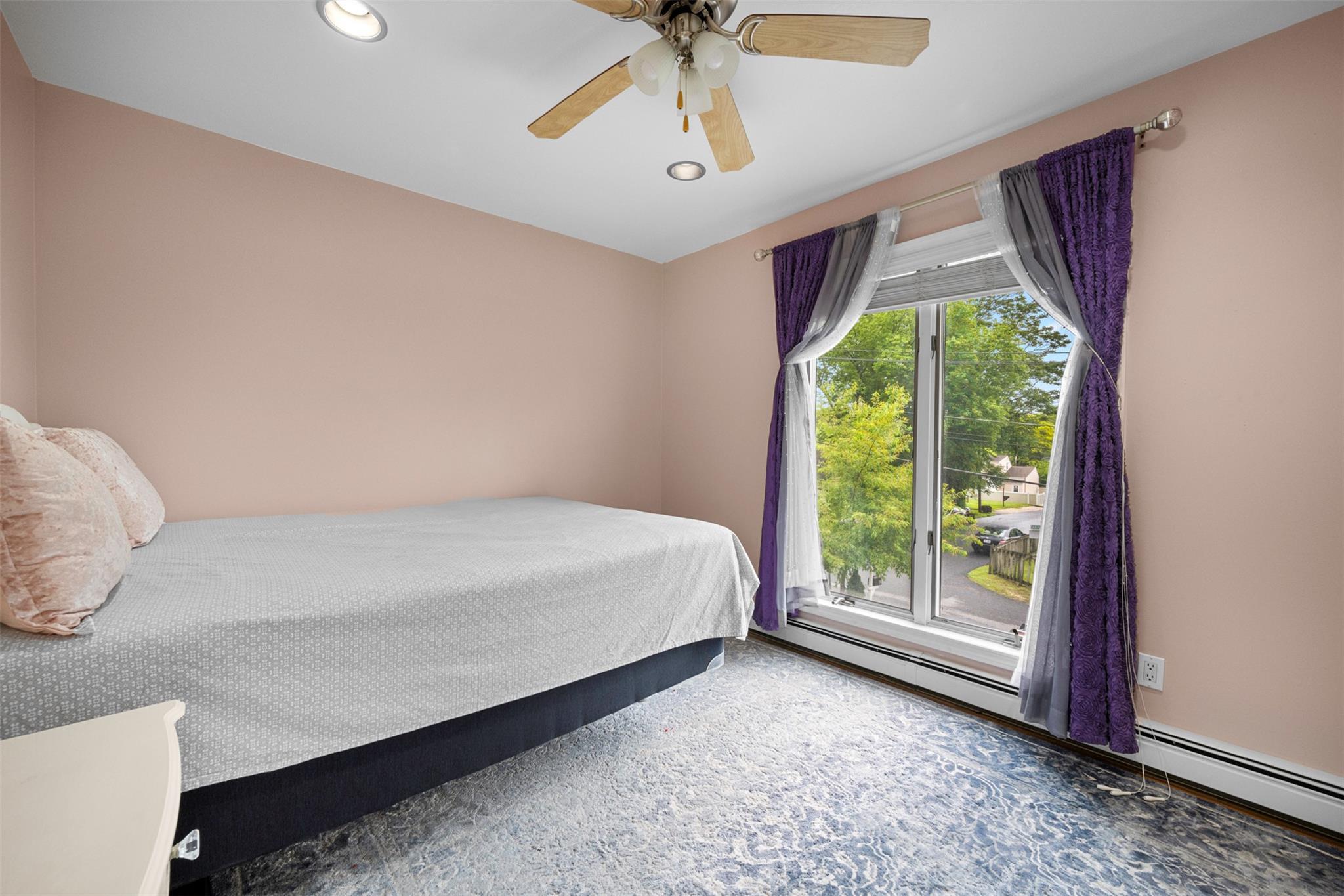 Single Family Oakhurst  Suffolk County, NY 11746, MLS-861778-23
