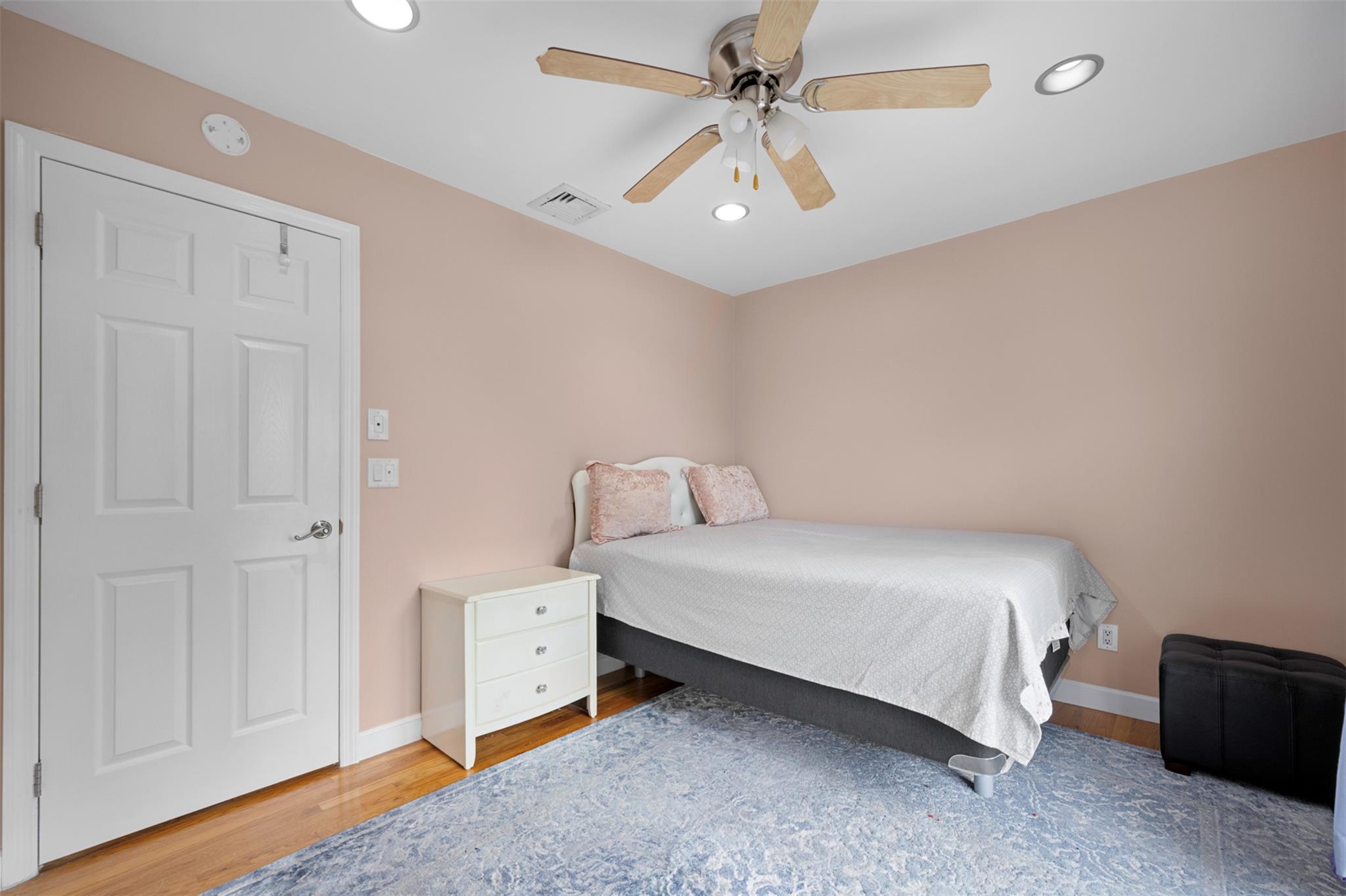 Single Family Oakhurst  Suffolk County, NY 11746, MLS-861778-24