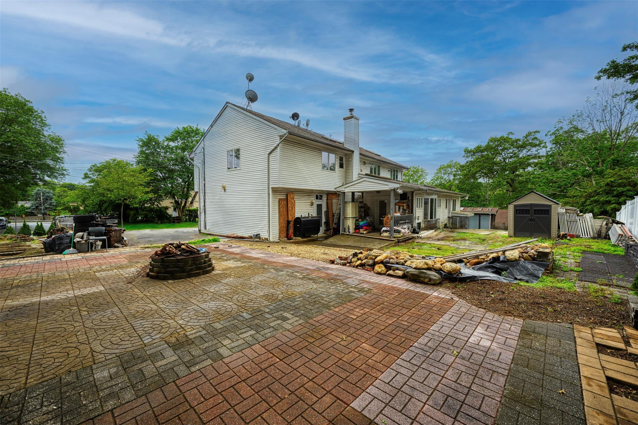 Single Family Oakhurst  Suffolk County, NY 11746, MLS-861778-3
