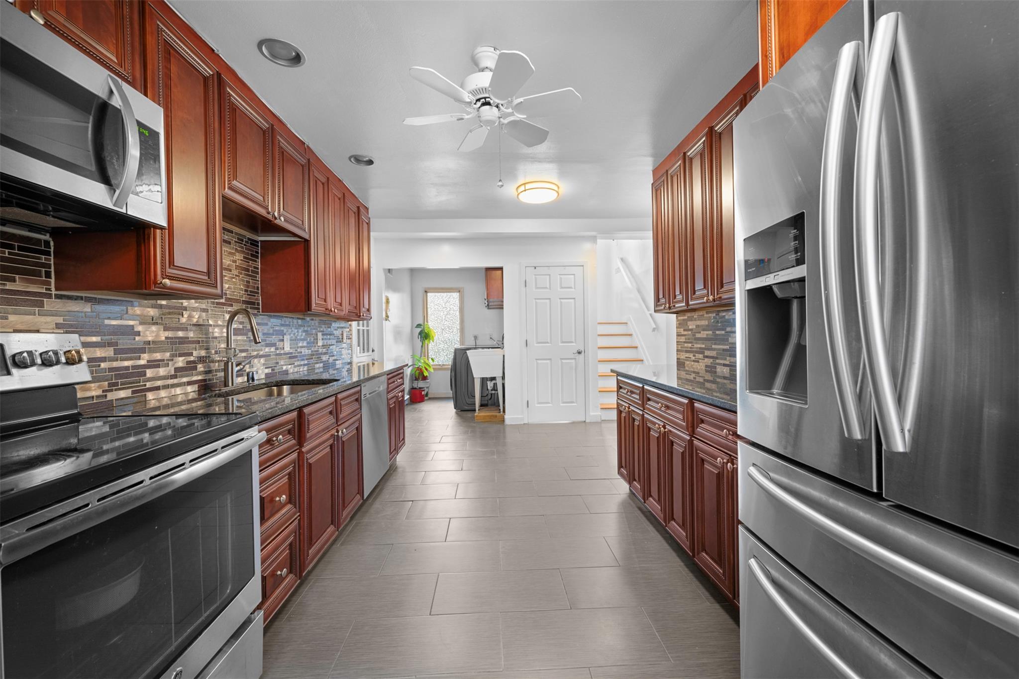 Single Family Oakhurst  Suffolk County, NY 11746, MLS-861778-7