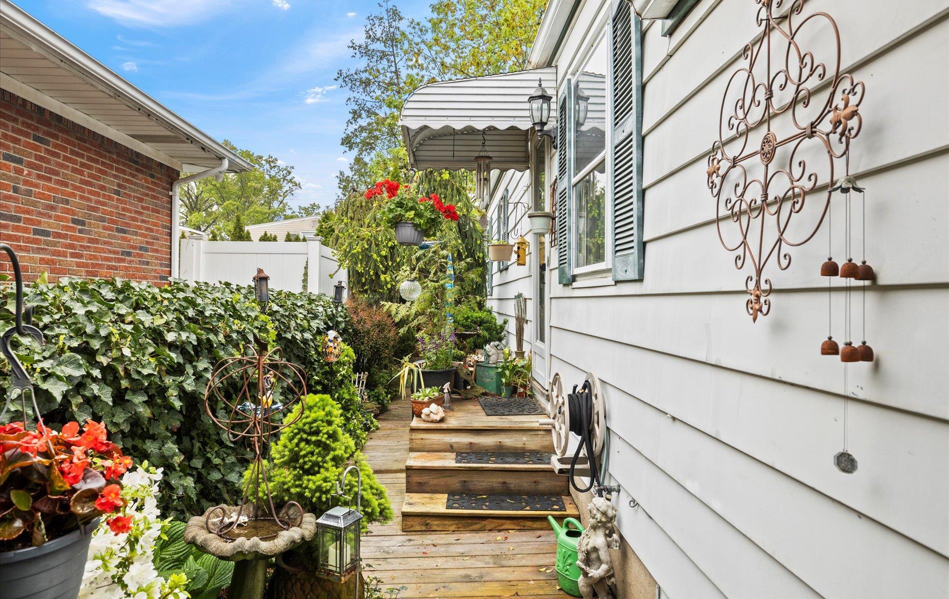 Single Family New York Ave  Nassau County, NY 11552, MLS-861787-13