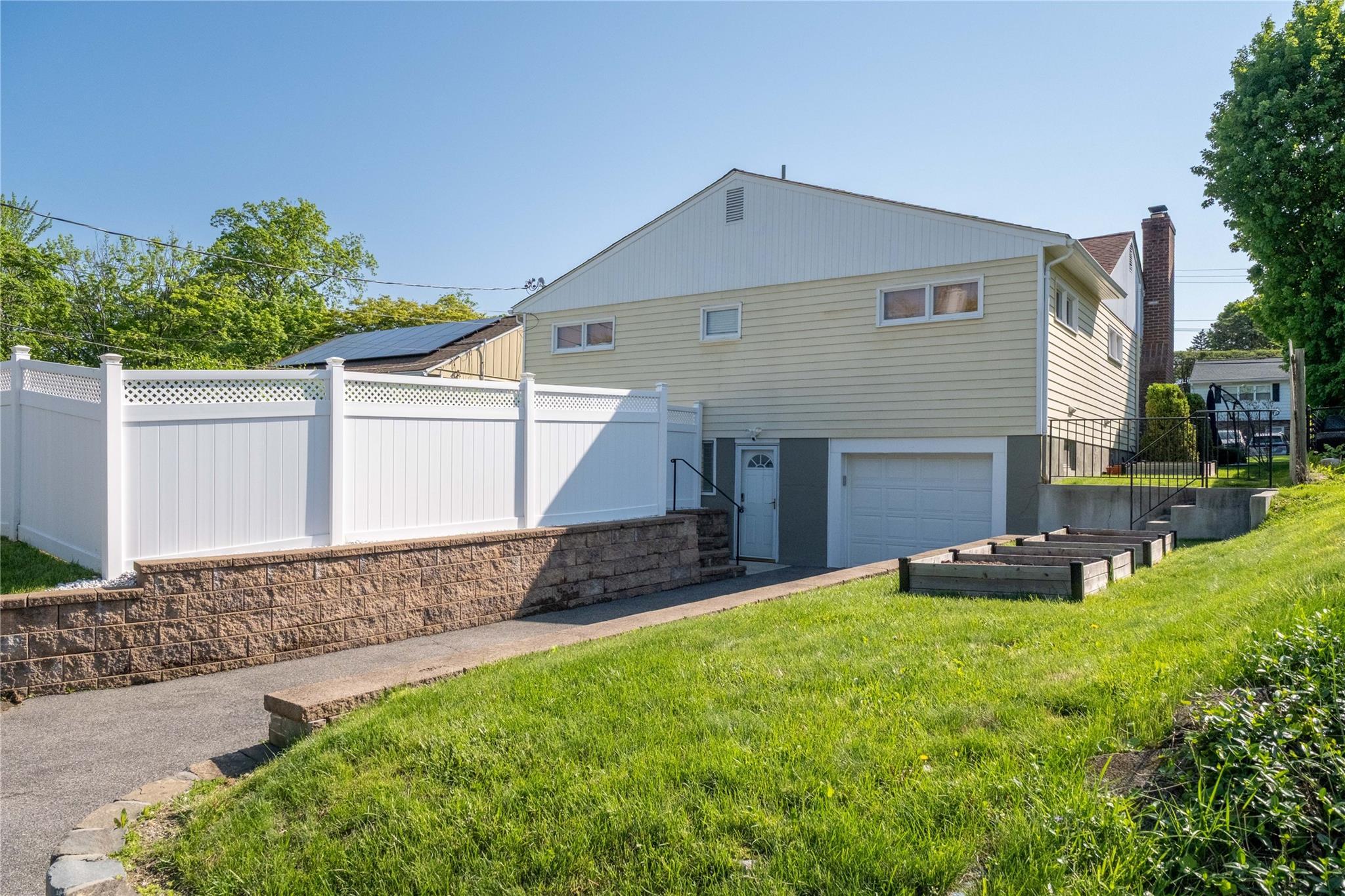 Single Family Price  Westchester County, NY 10522, MLS-861798-25